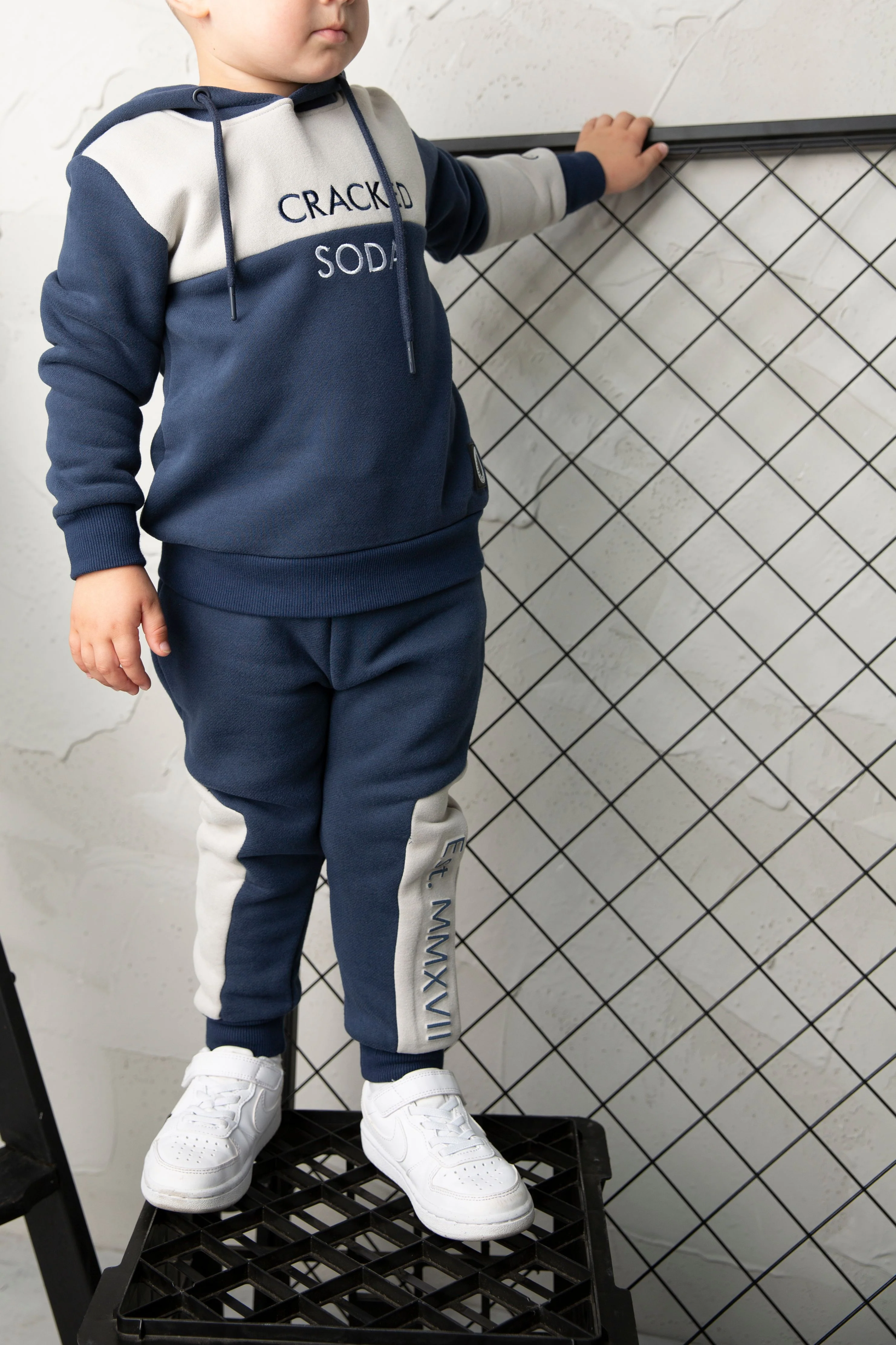 Archie Panel Trackpants - Navy/Oat - Image 3