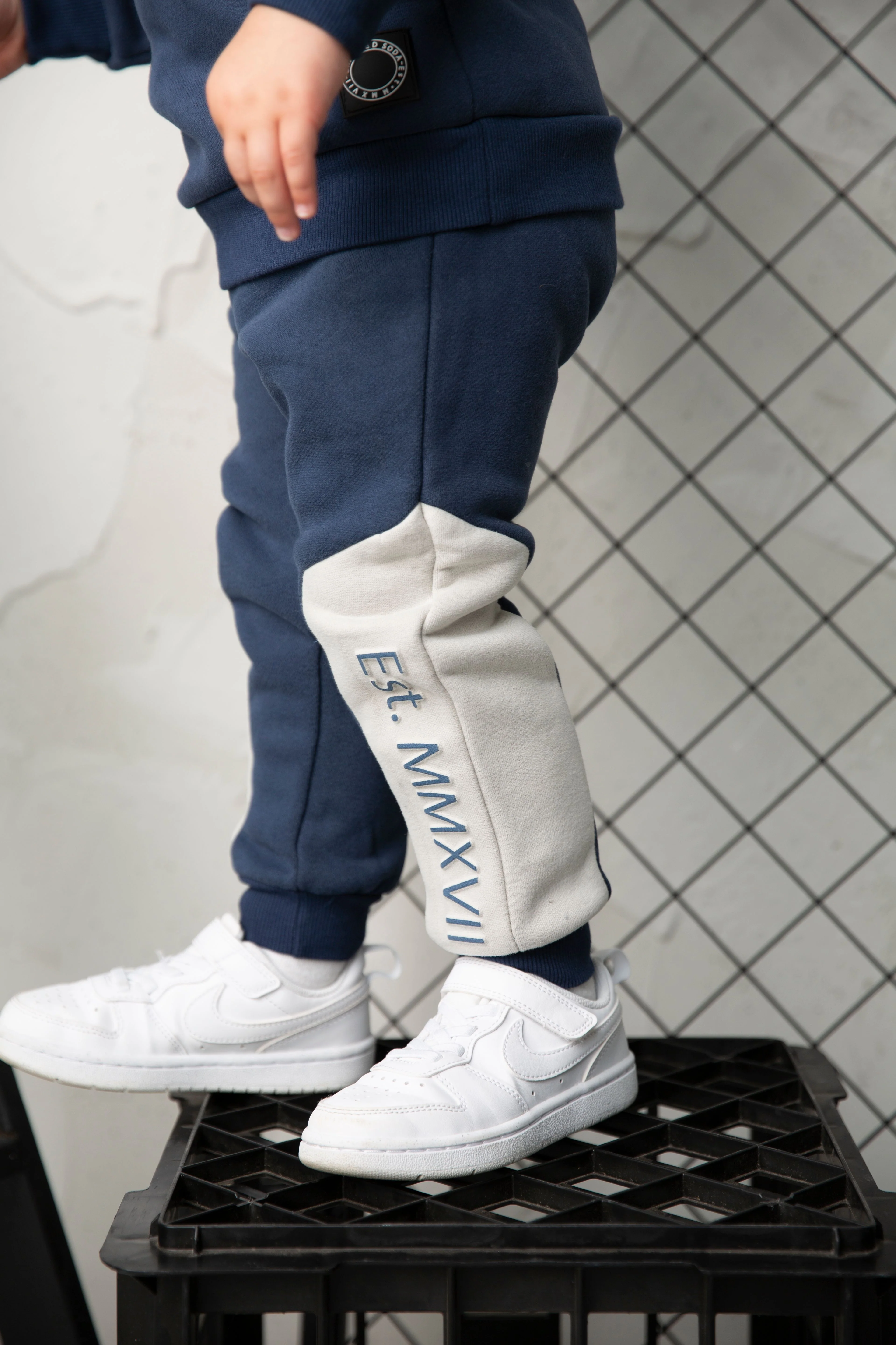 Archie Panel Trackpants - Navy/Oat - Image 4