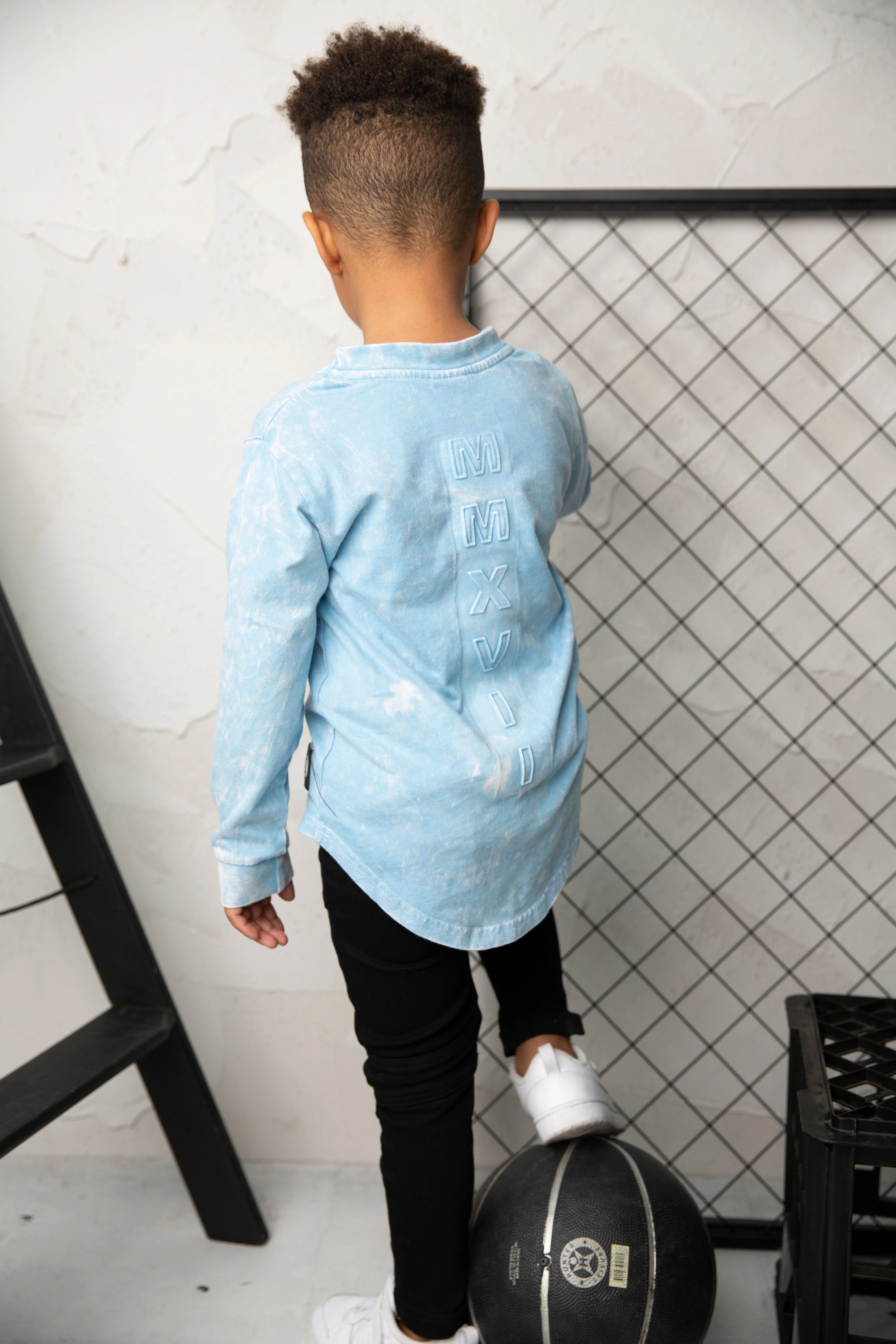 Ash Detailed L/S Tee - Ice Blue - Image 2