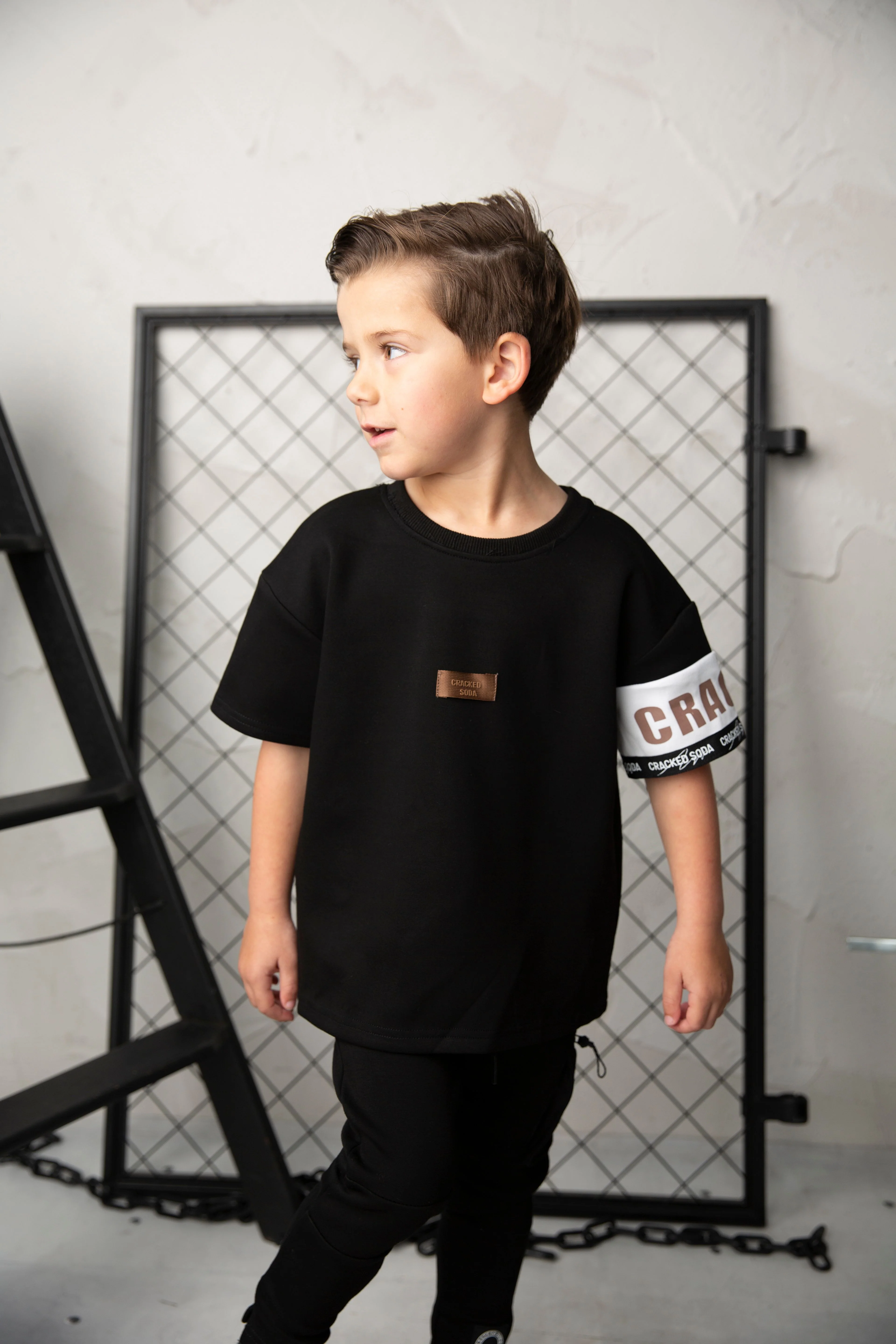 Dash Detailed Tee - Black - Image 4