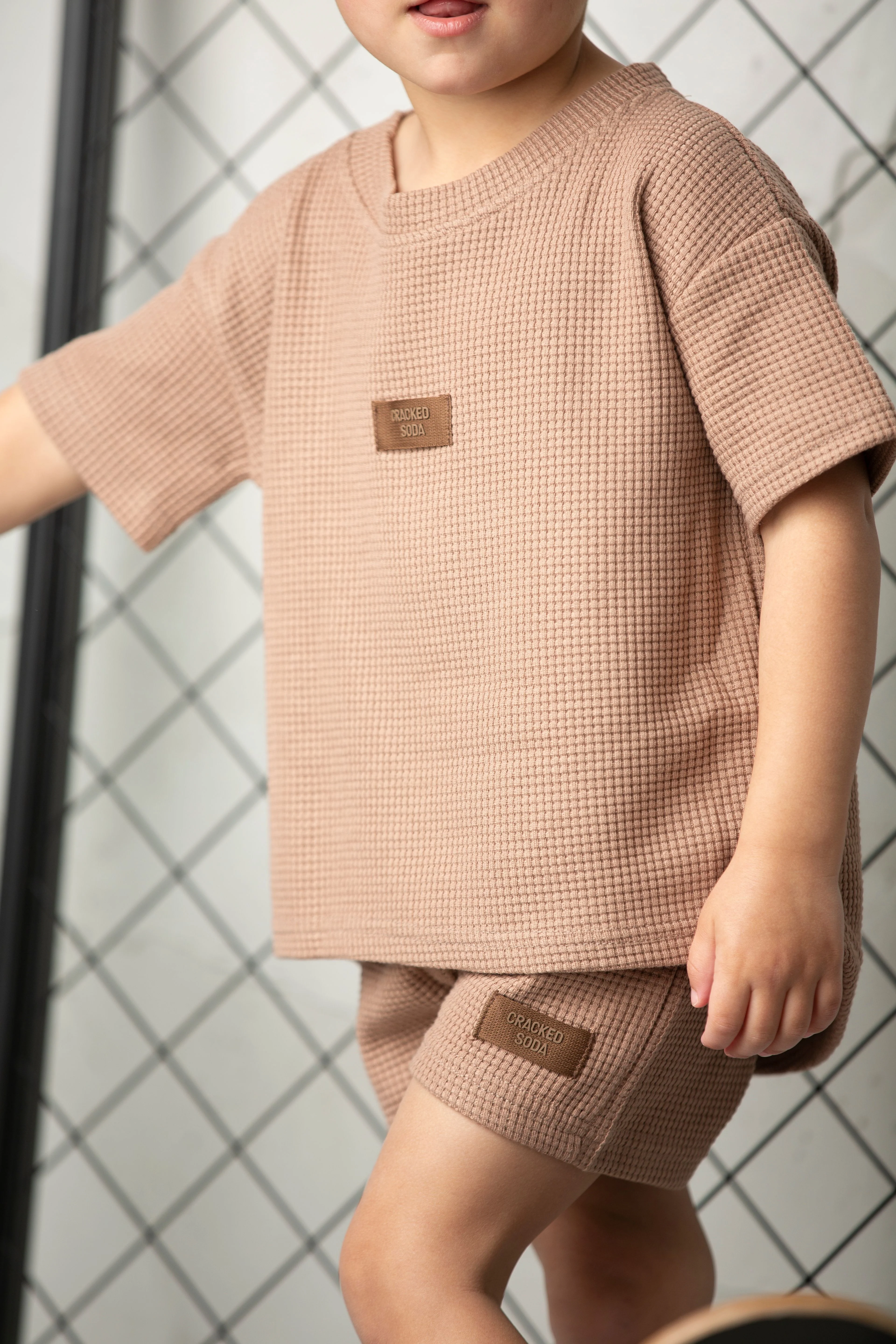 Dash Waffle Scoop Tee - Mocha