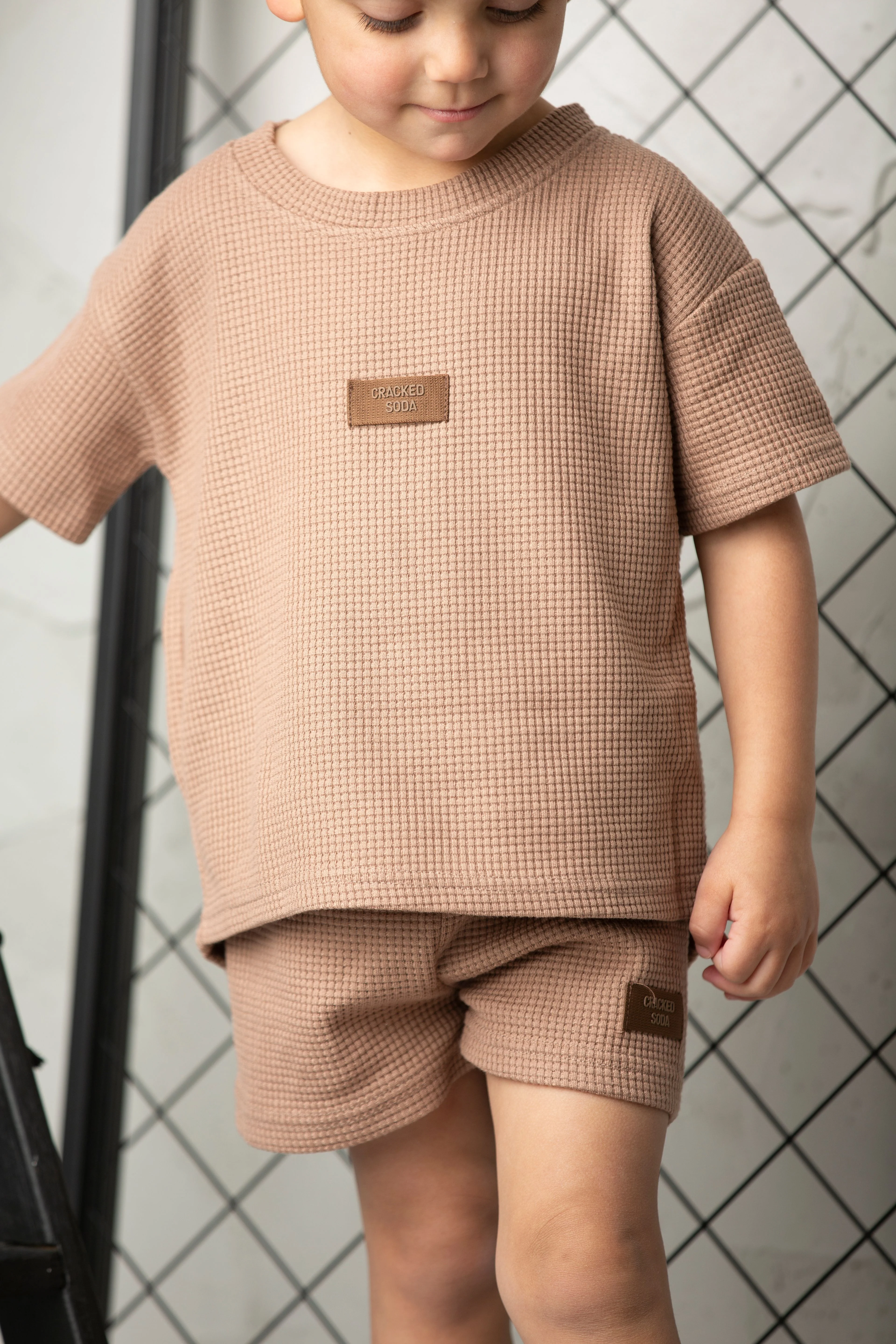 Dash Waffle Scoop Tee - Mocha - Image 4