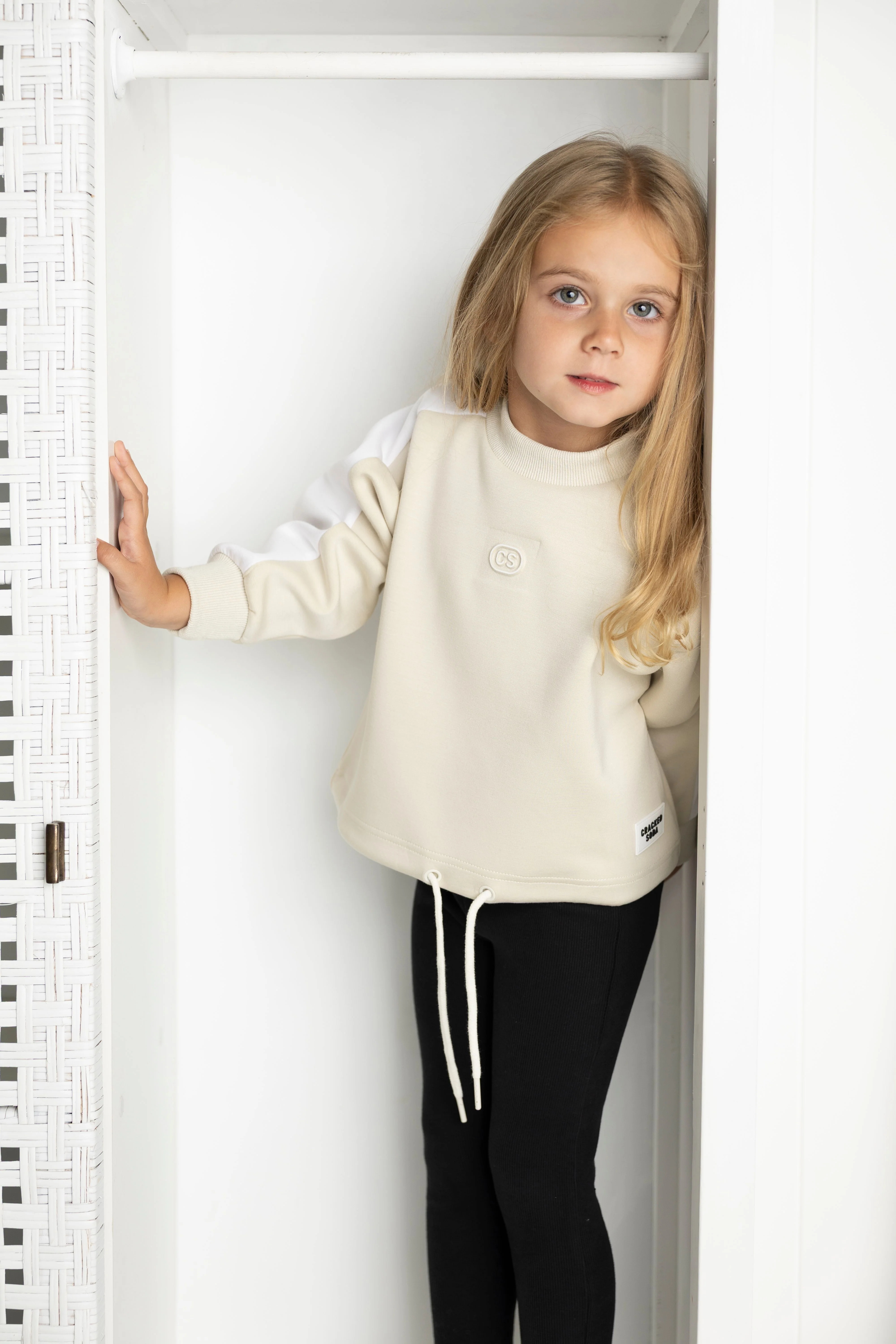 Dolce Sports Crew - White Sand - Image 3