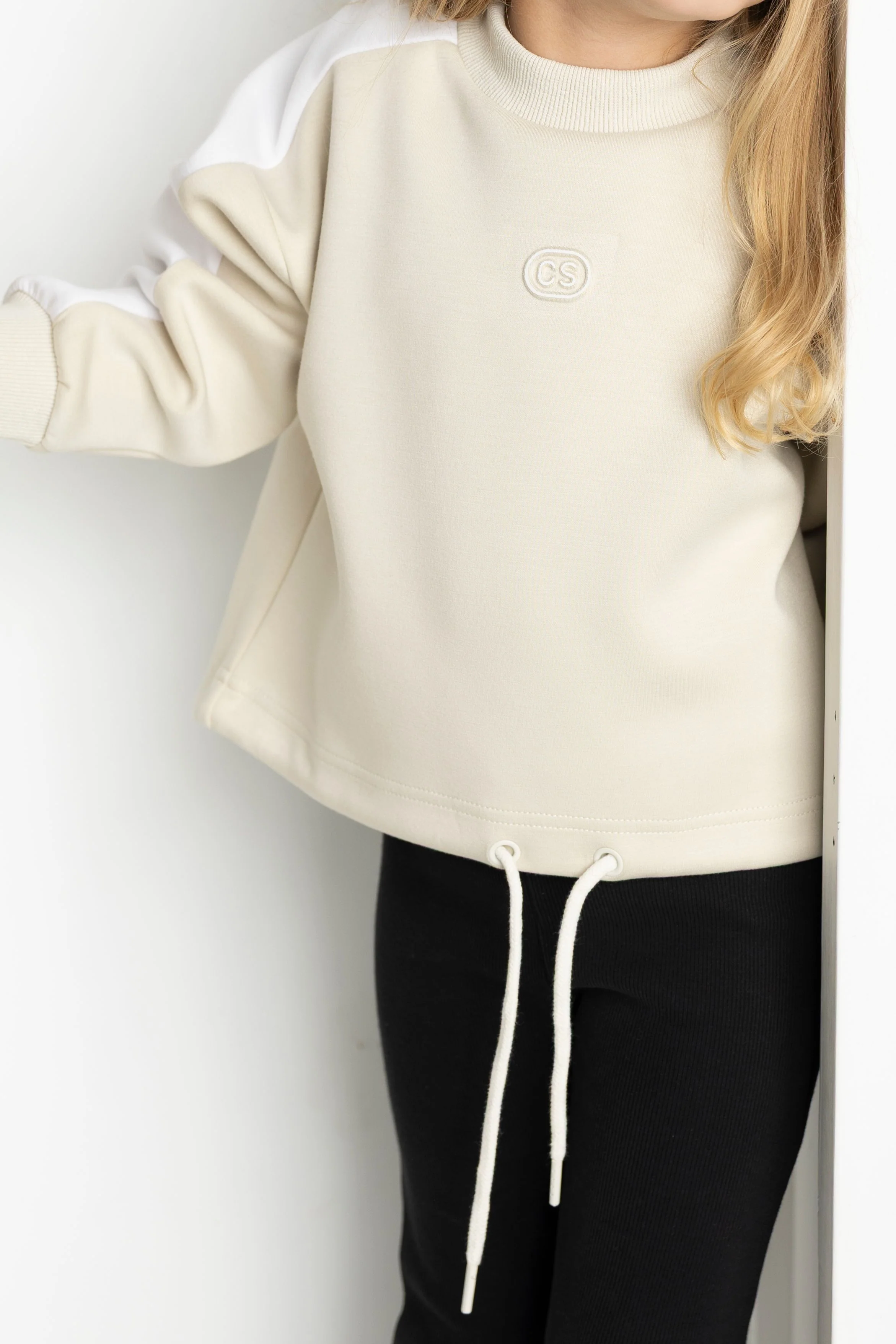 Dolce Sports Crew - White Sand - Image 5