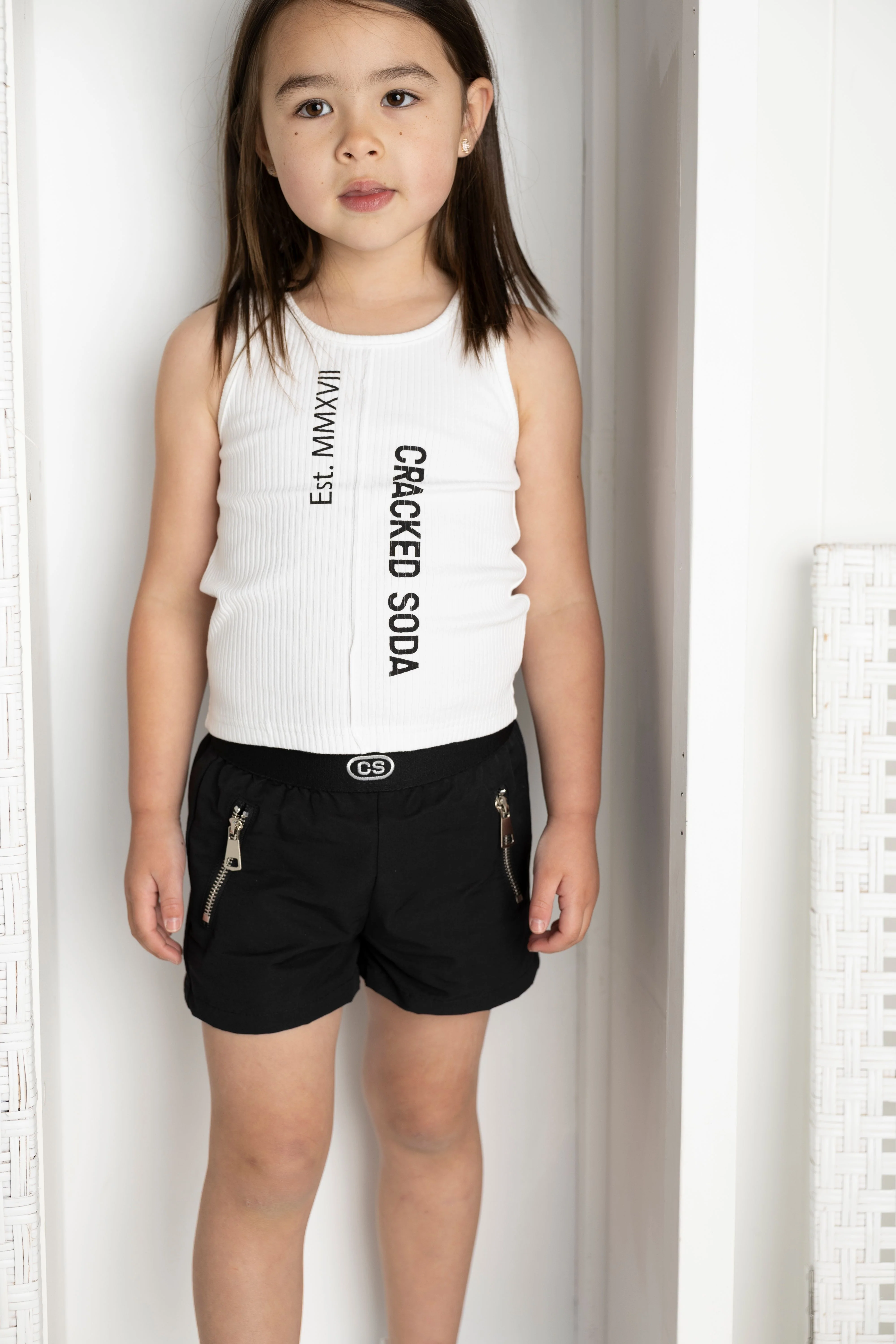 Ebony CS Detailed Zip Short - Black - Image 2