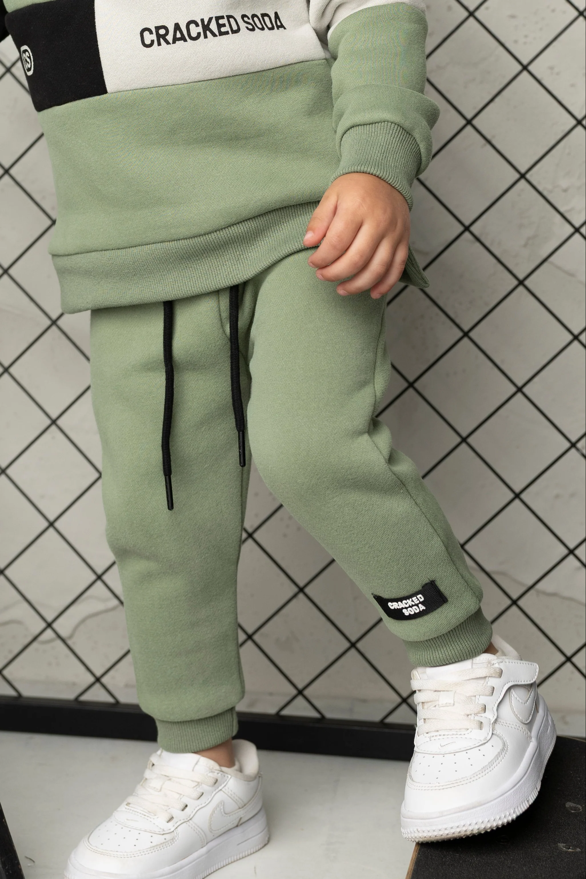 Flint CS 2Pce Crew Set - Olive - Image 3