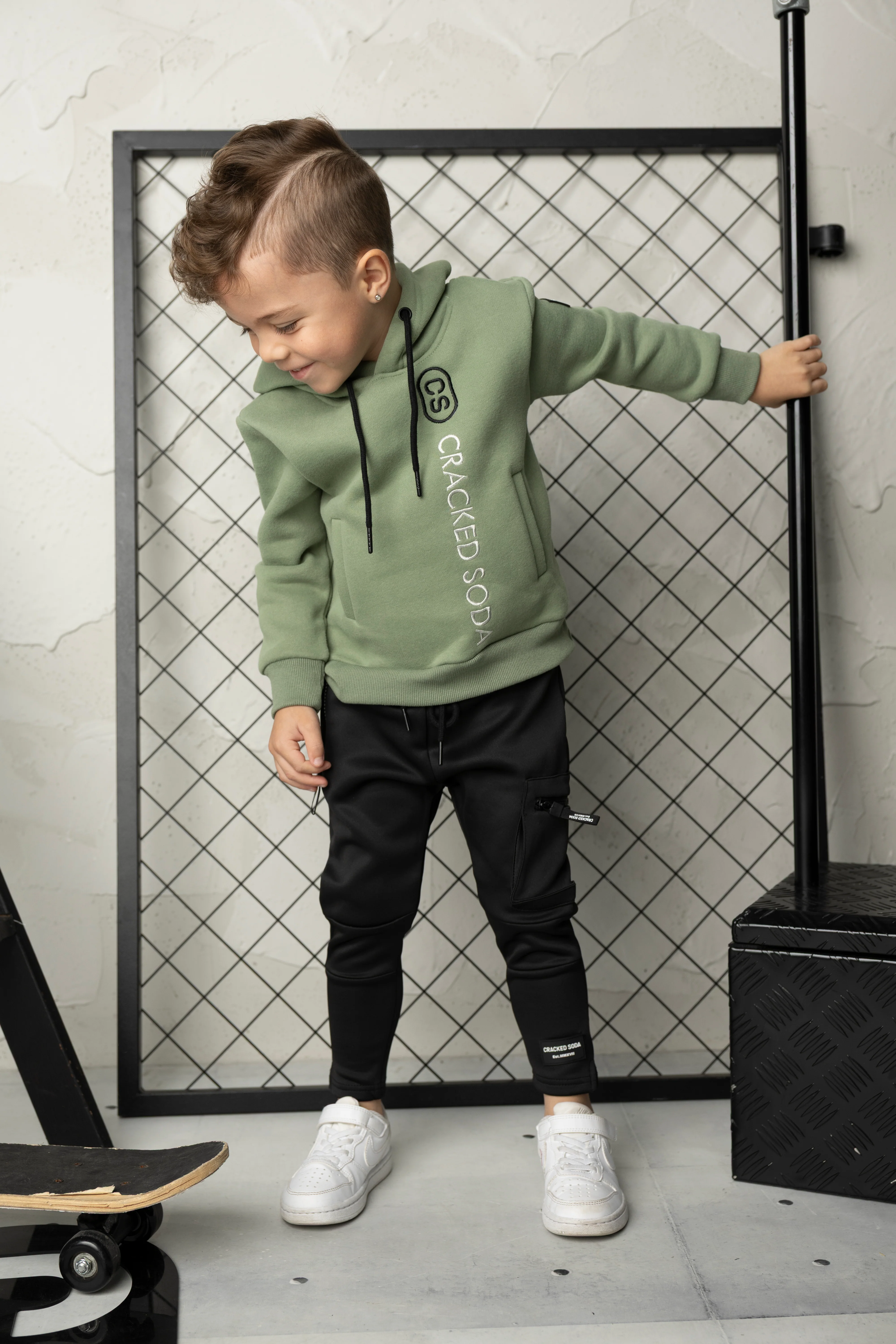 Flint Essential Hoodie - Olive