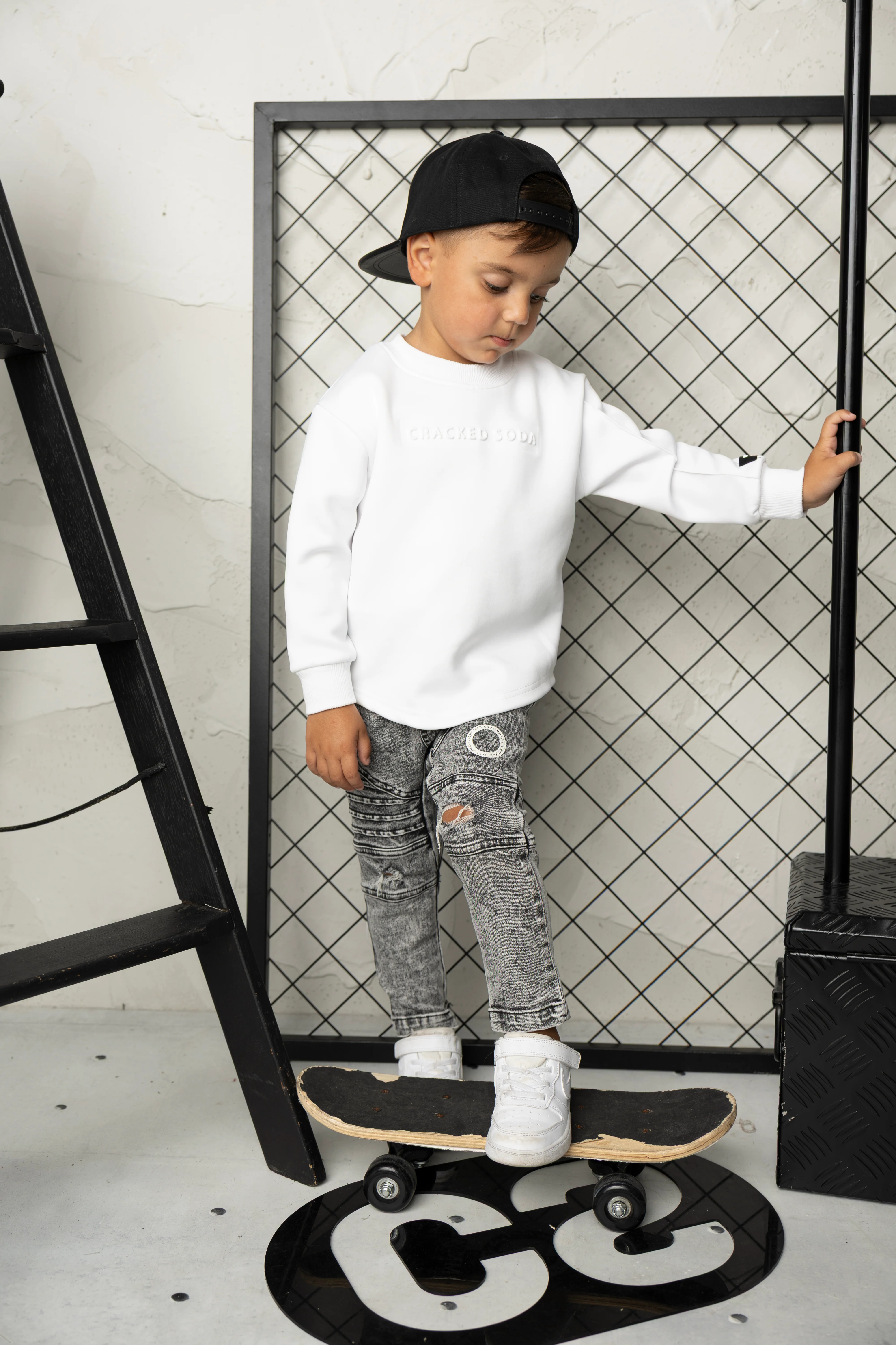 Henry Elevated Crew - White