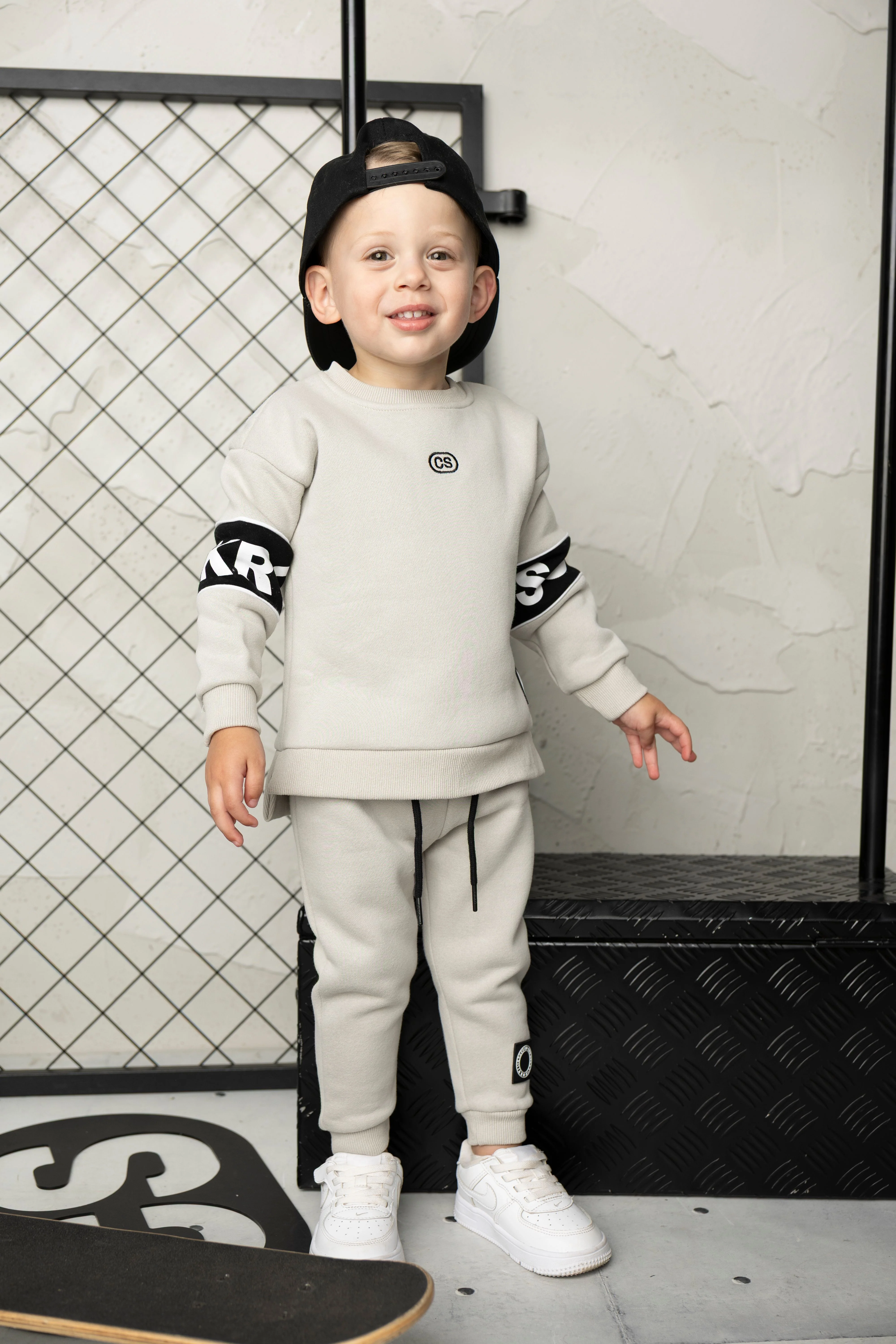 Leo 2Pce Crew Set - Pebble