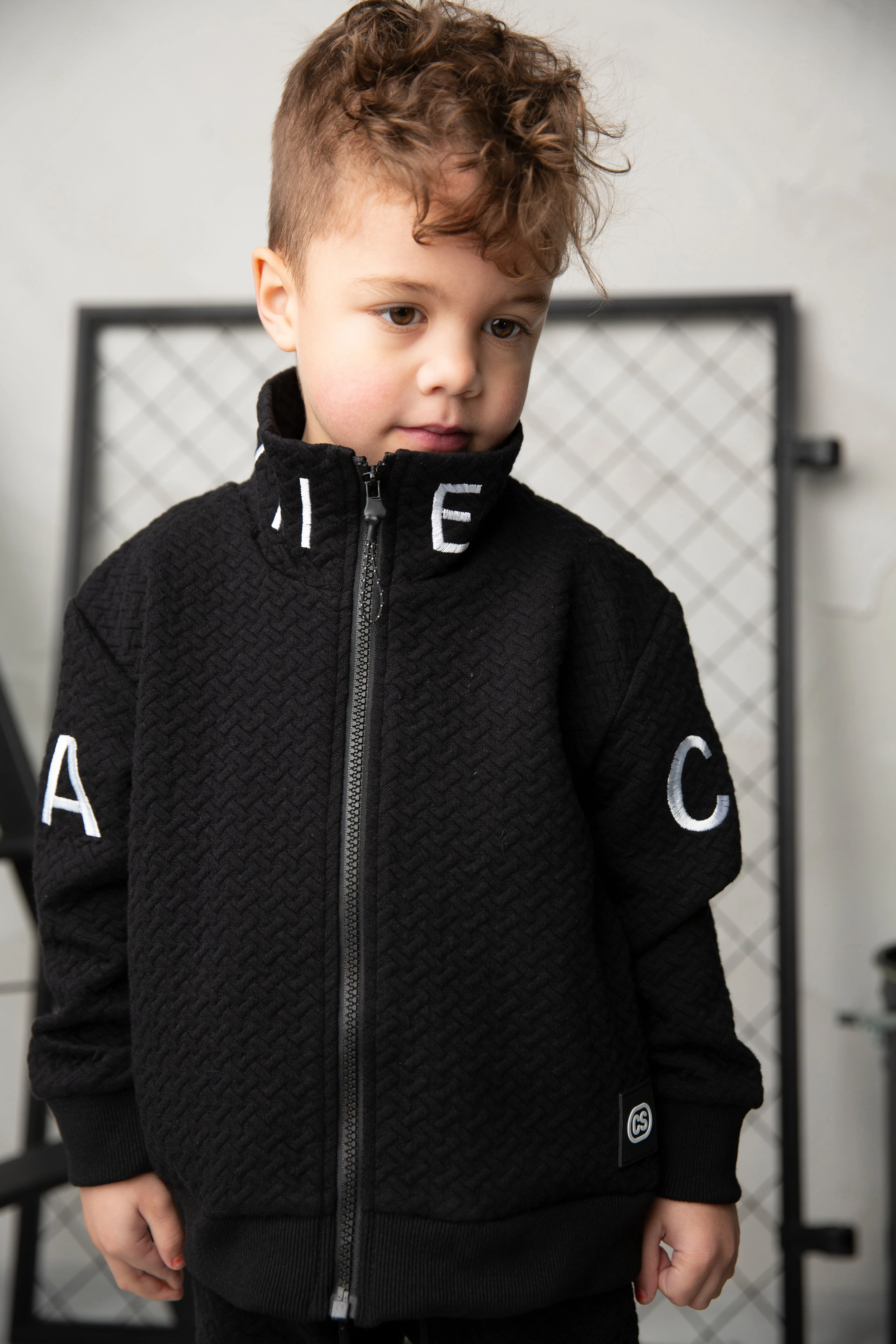 Luca Detailed Neck Zip Crew - Black
