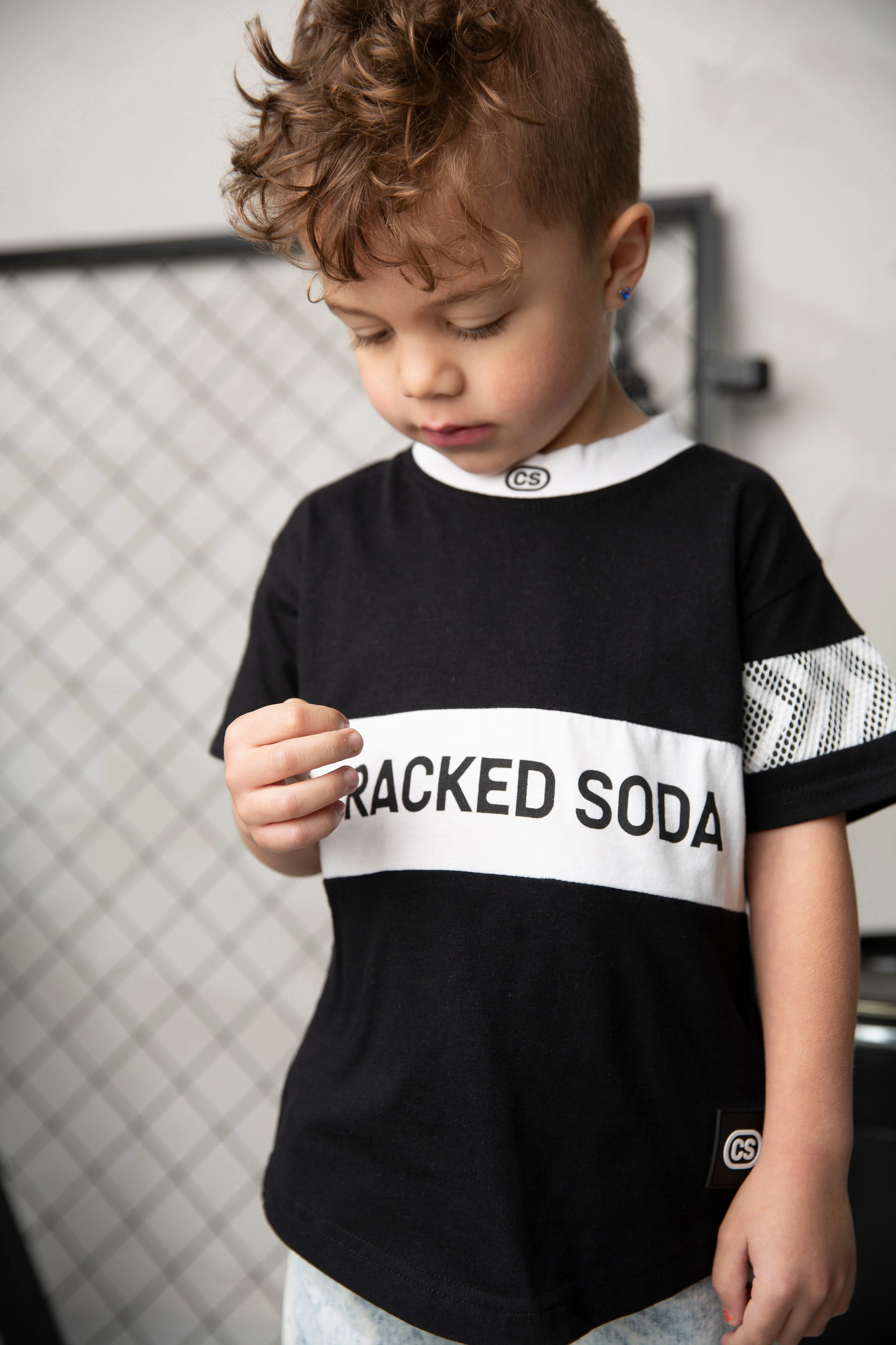 Luca Detailed Tee - Black - Image 2
