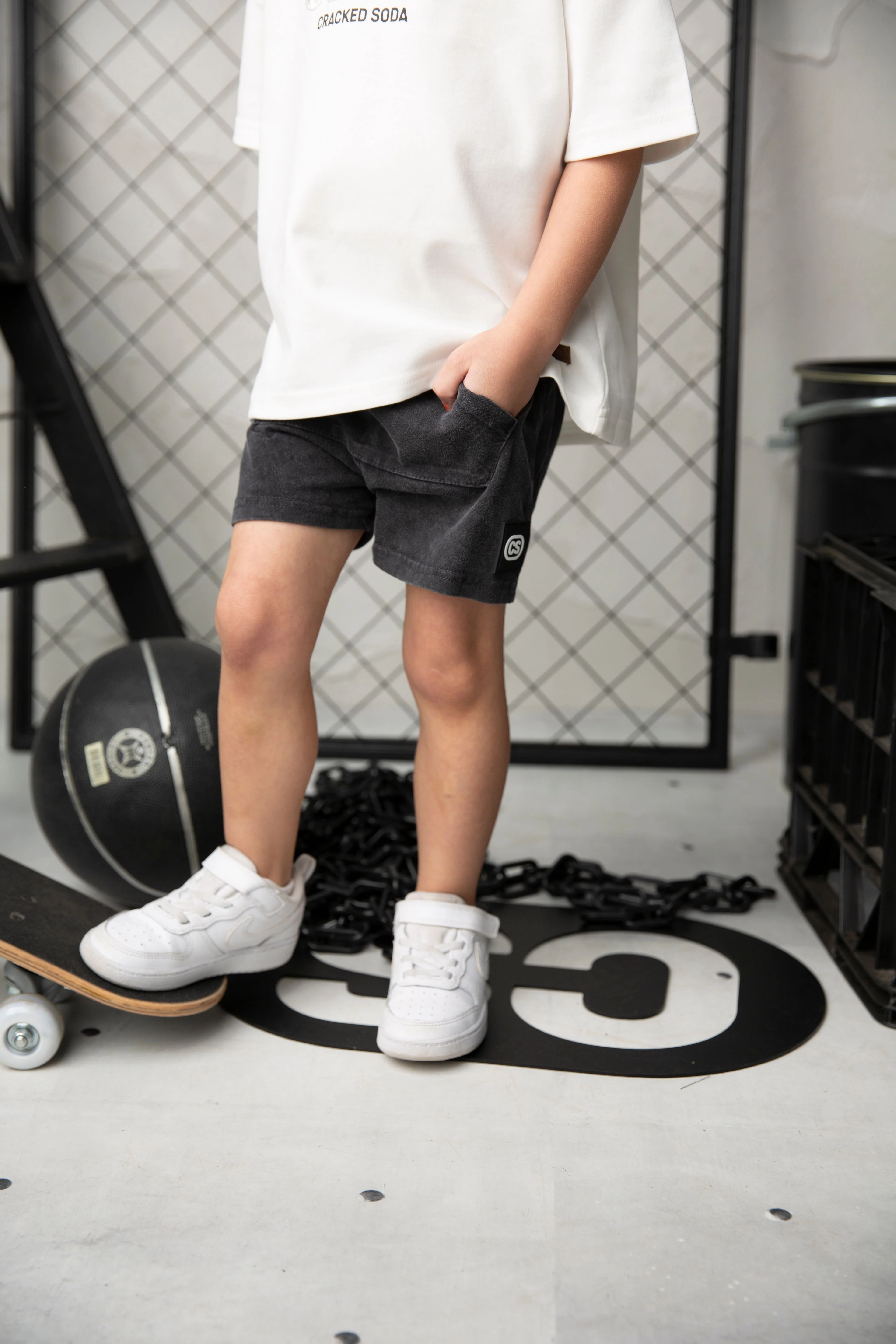 Mateo Pocket Short - Washed Ash - Image 3