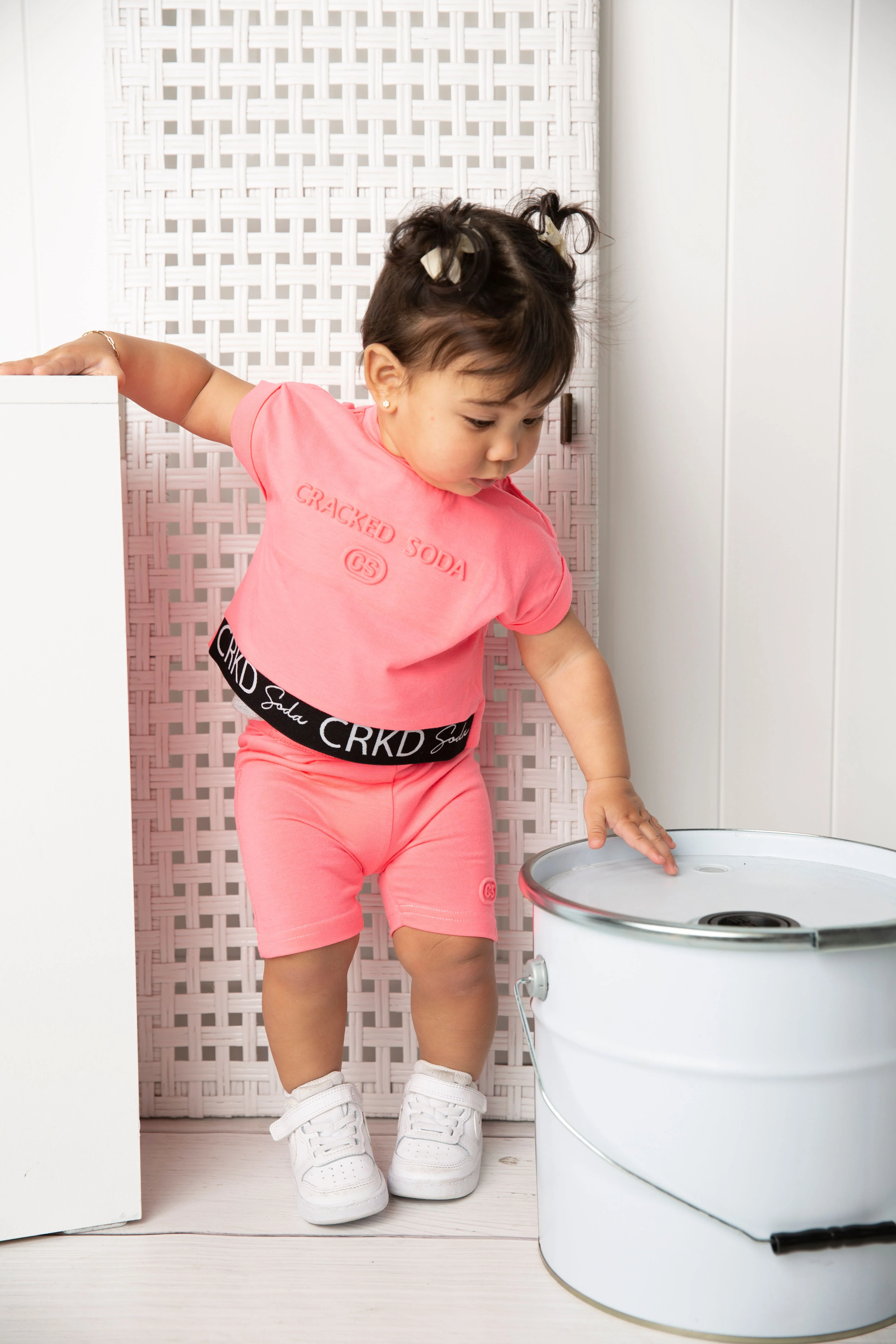 Mila CS Shorts - Bright Pink