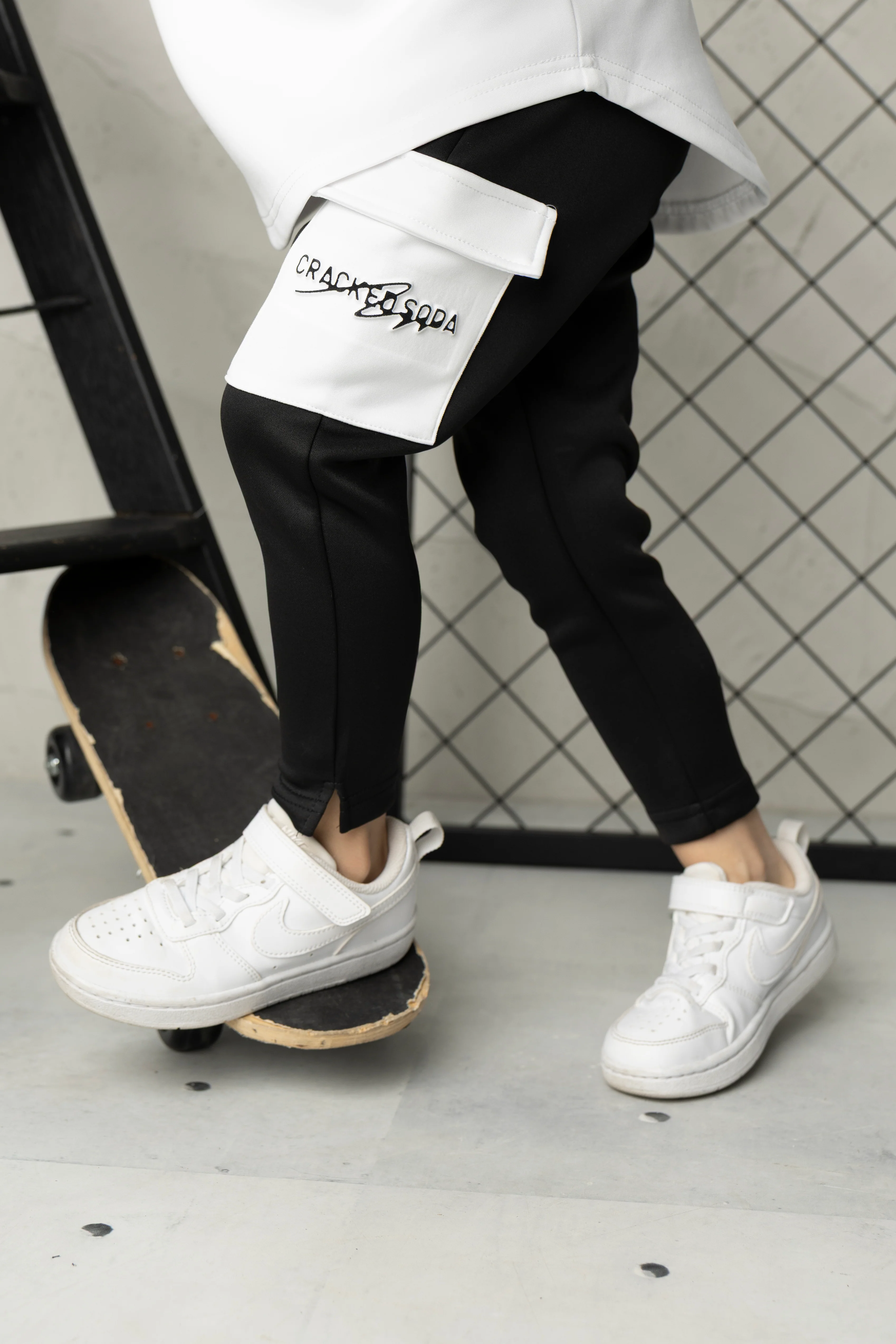 Noah Elevated White Pocket Trackpant - Black