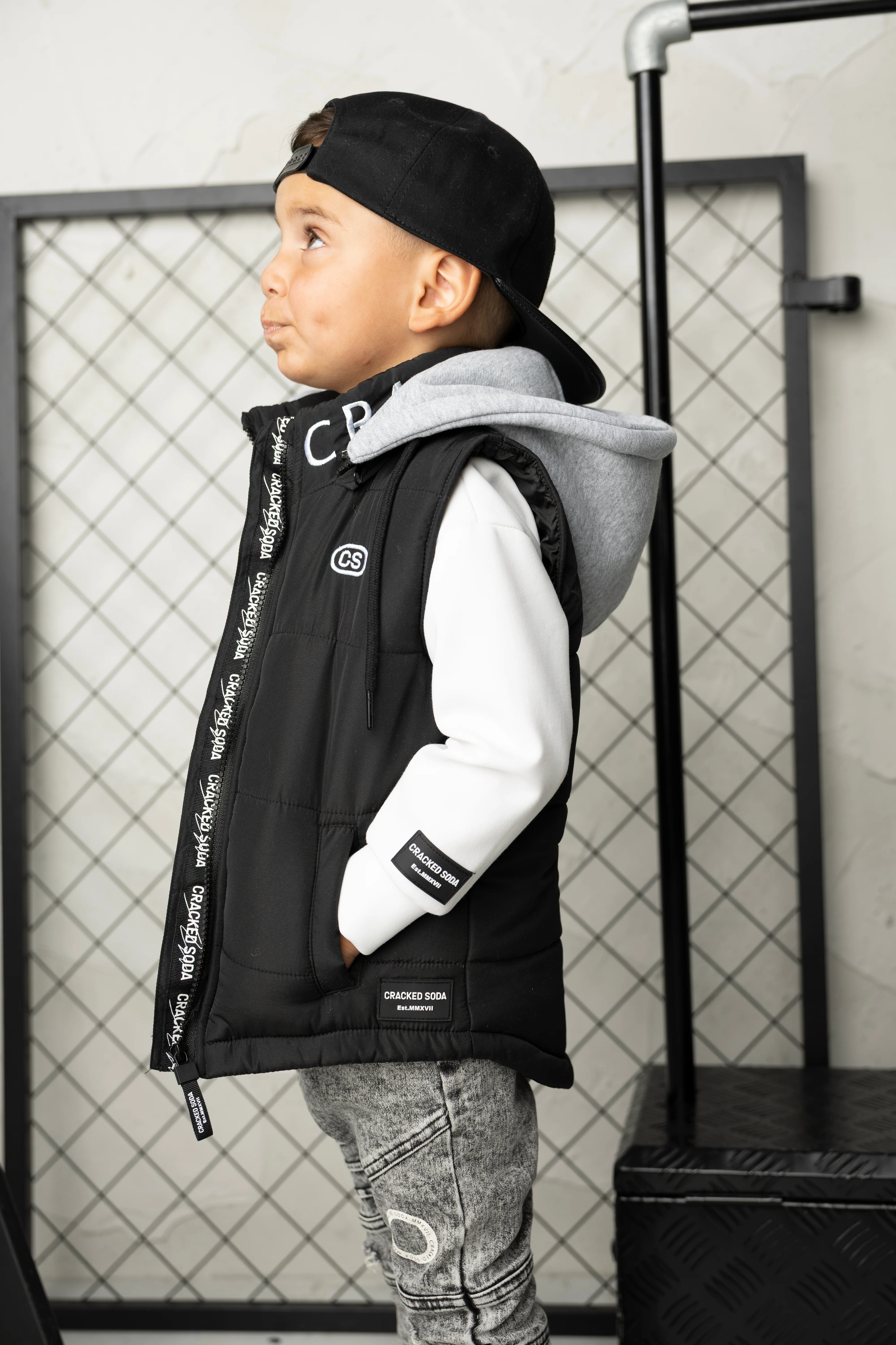 Noah Puff Vest with Removable Hood - Black/Grey