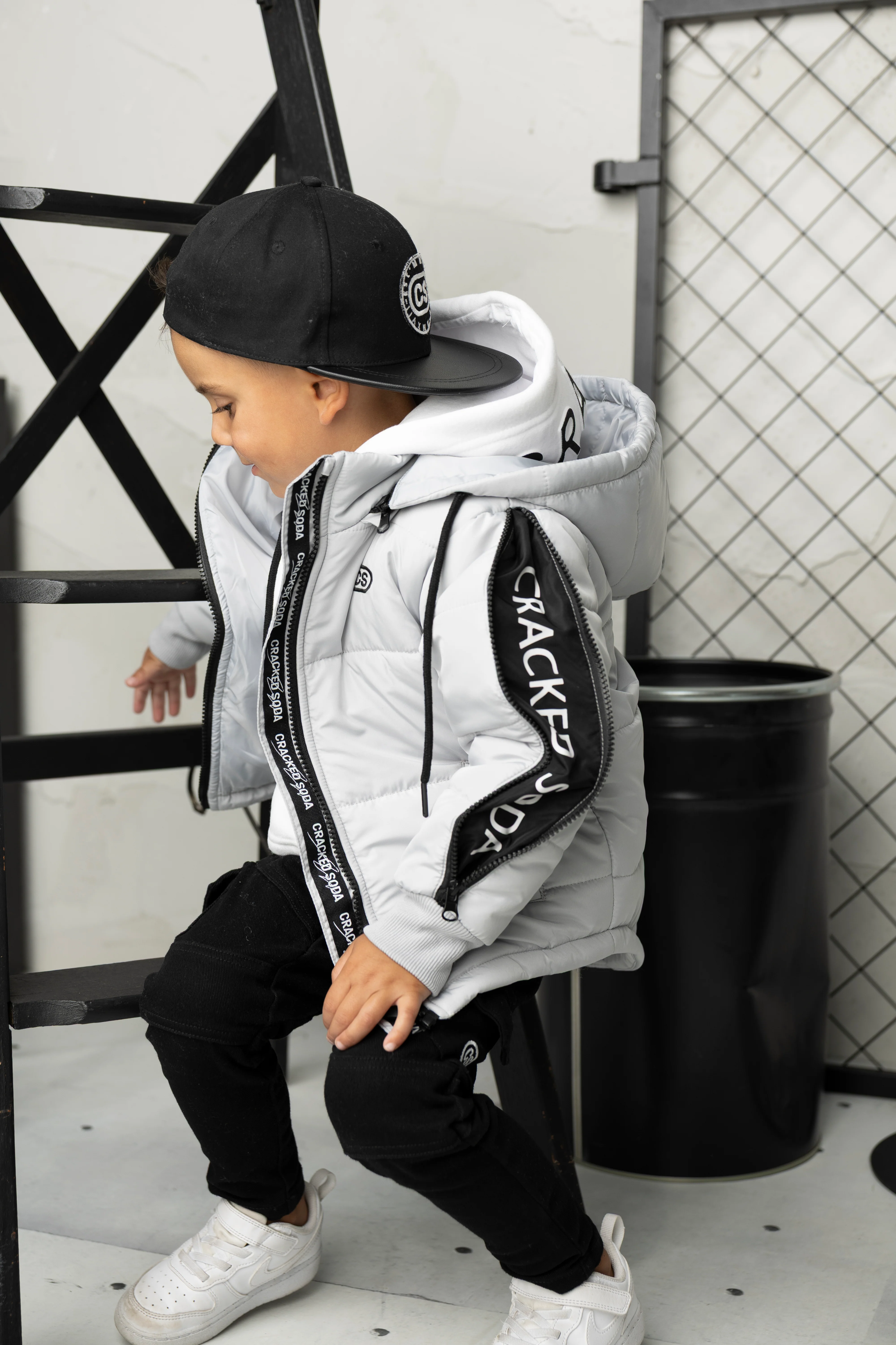 Oaklen Detailed Puffer Jacket - Grey - Image 5