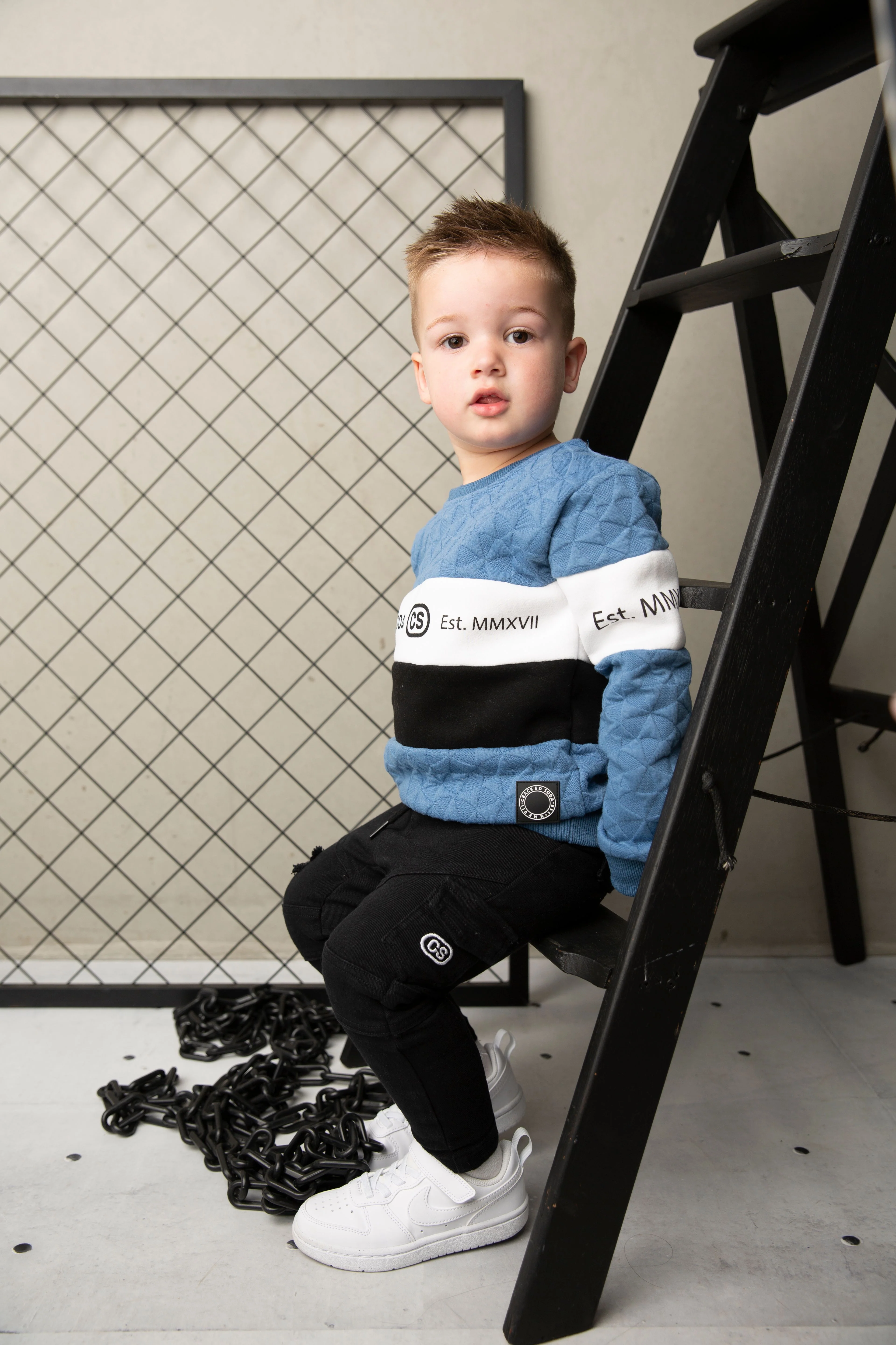 Oscar Textured Crew - Blue - Image 3
