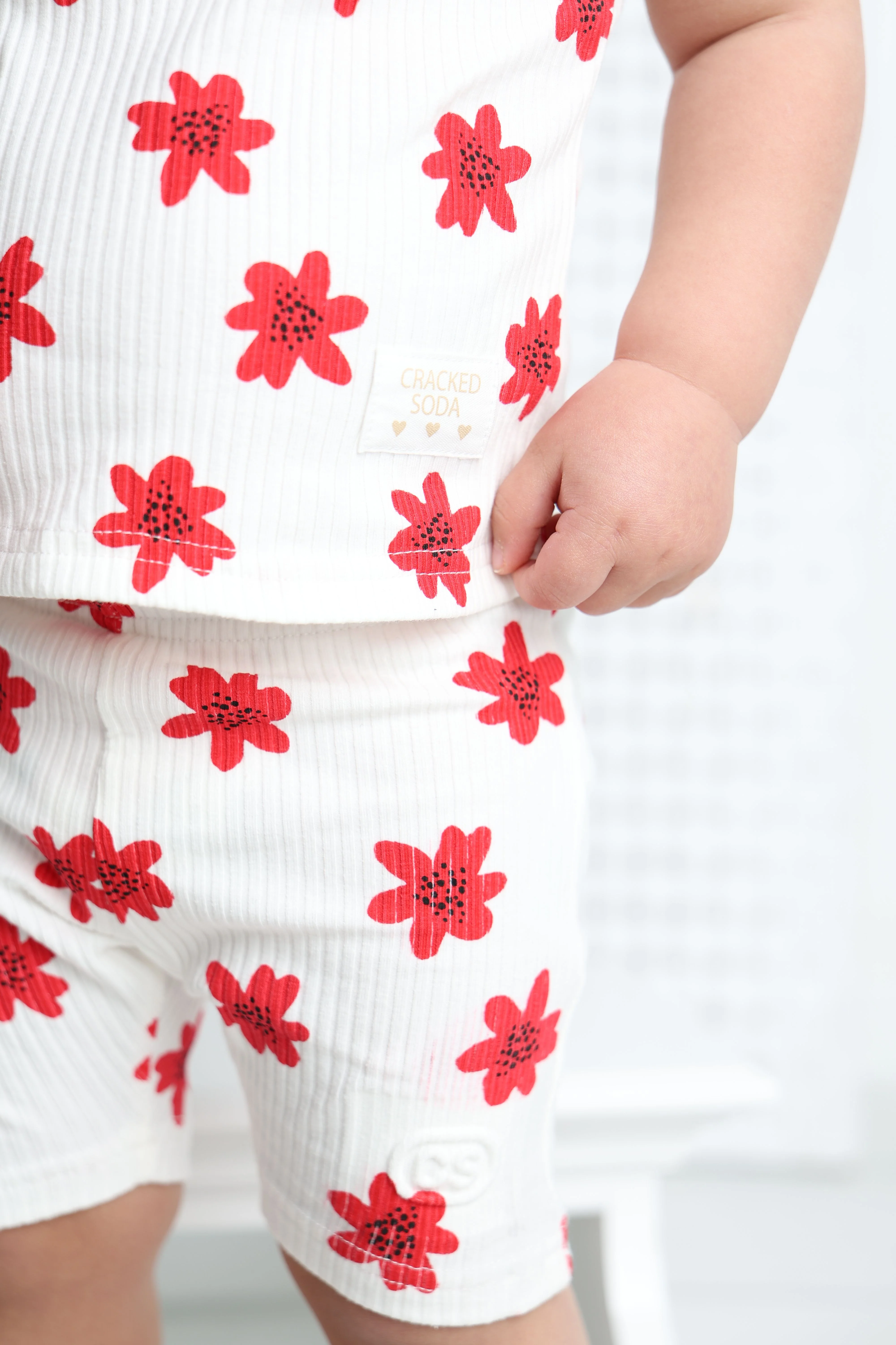 Poppy Flower White Print Shorts - Image 5