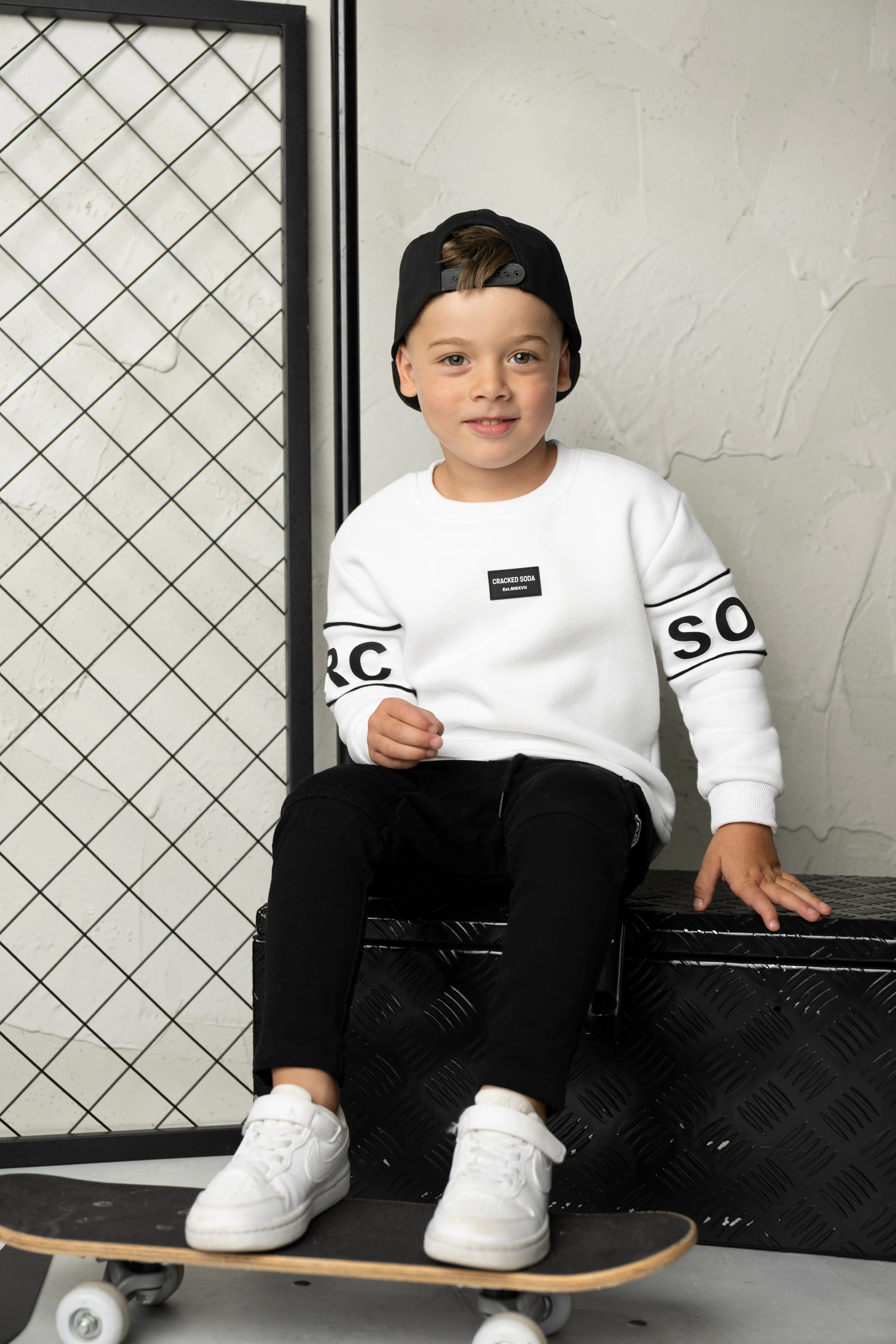 Rafi Detail Sleeve Crew - White - Image 5