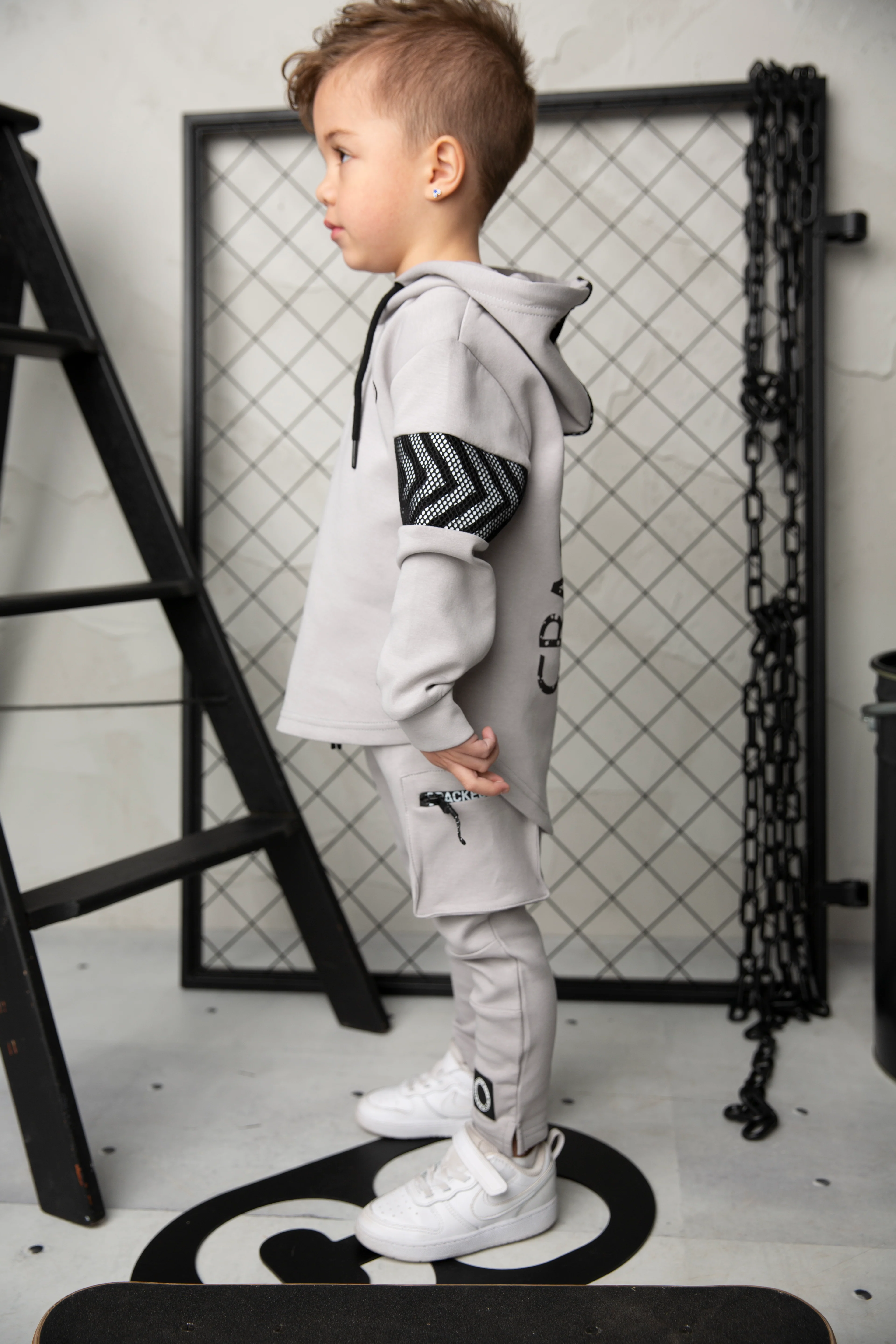 River Detailed Hoodie - Cloud - Image 6