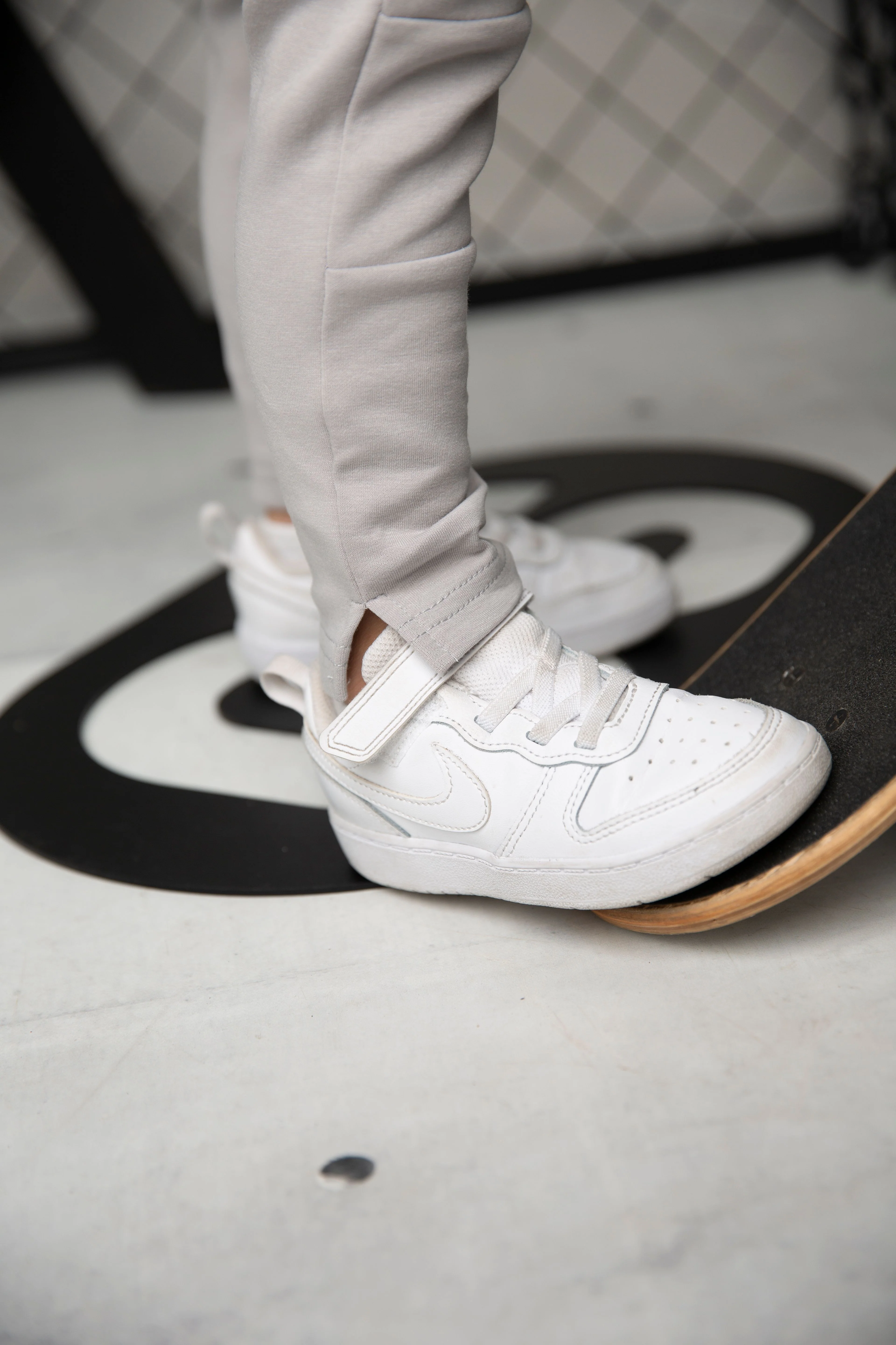 River Pocket Trackpants - Cloud - Image 5