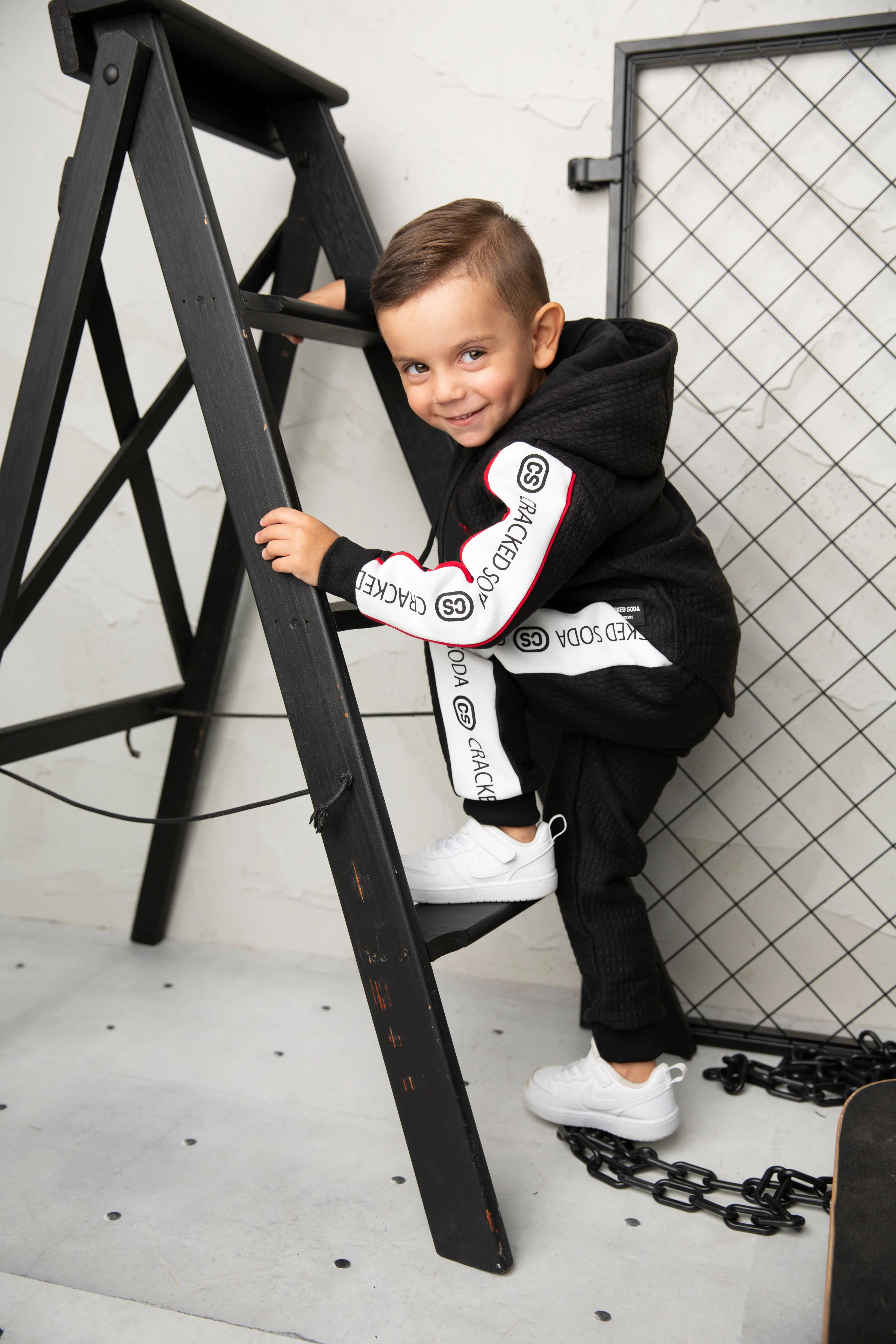 Sammy Black Detailed Hoodie - Image 4