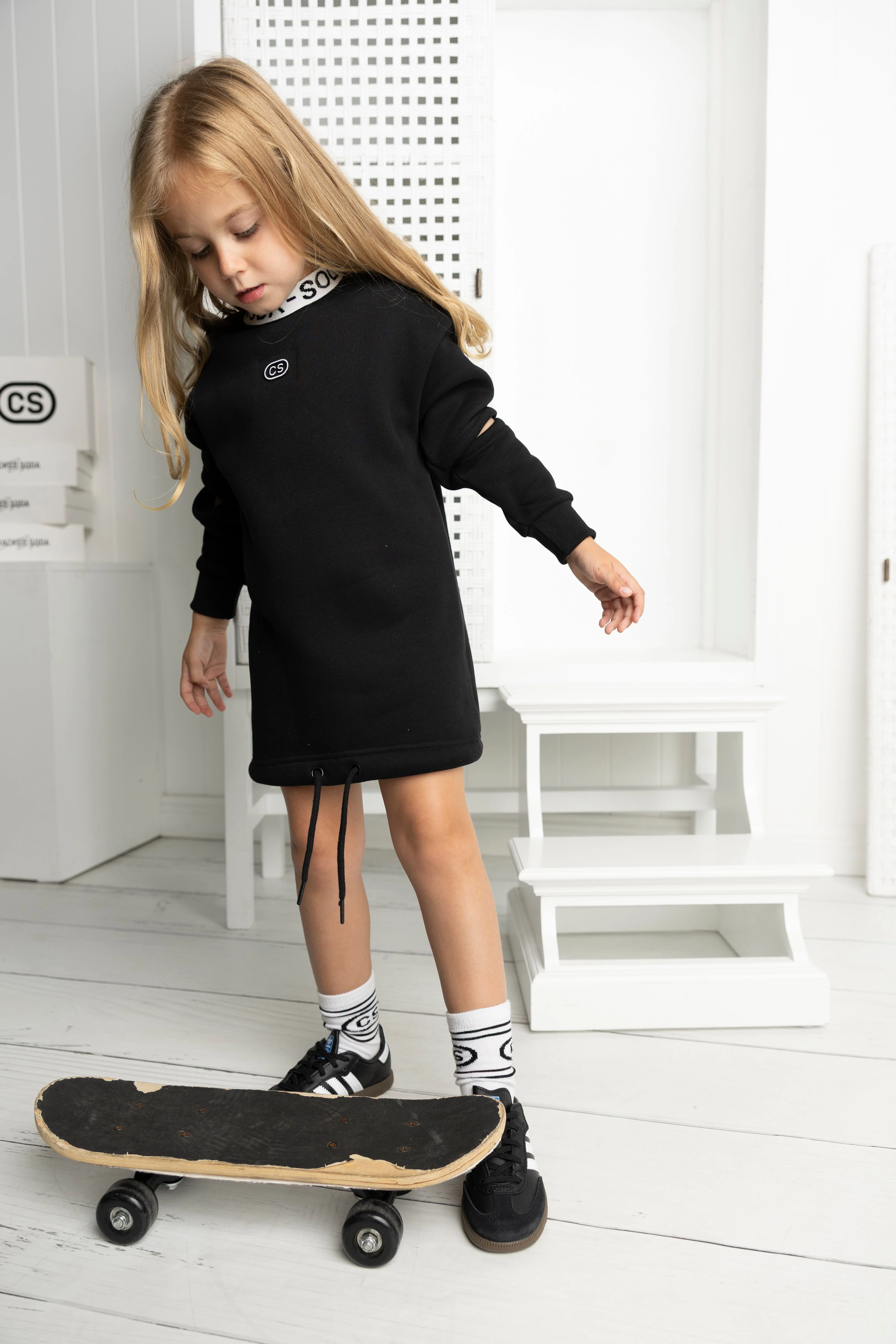 Scout Detailed Crew Dress - Black - Image 5