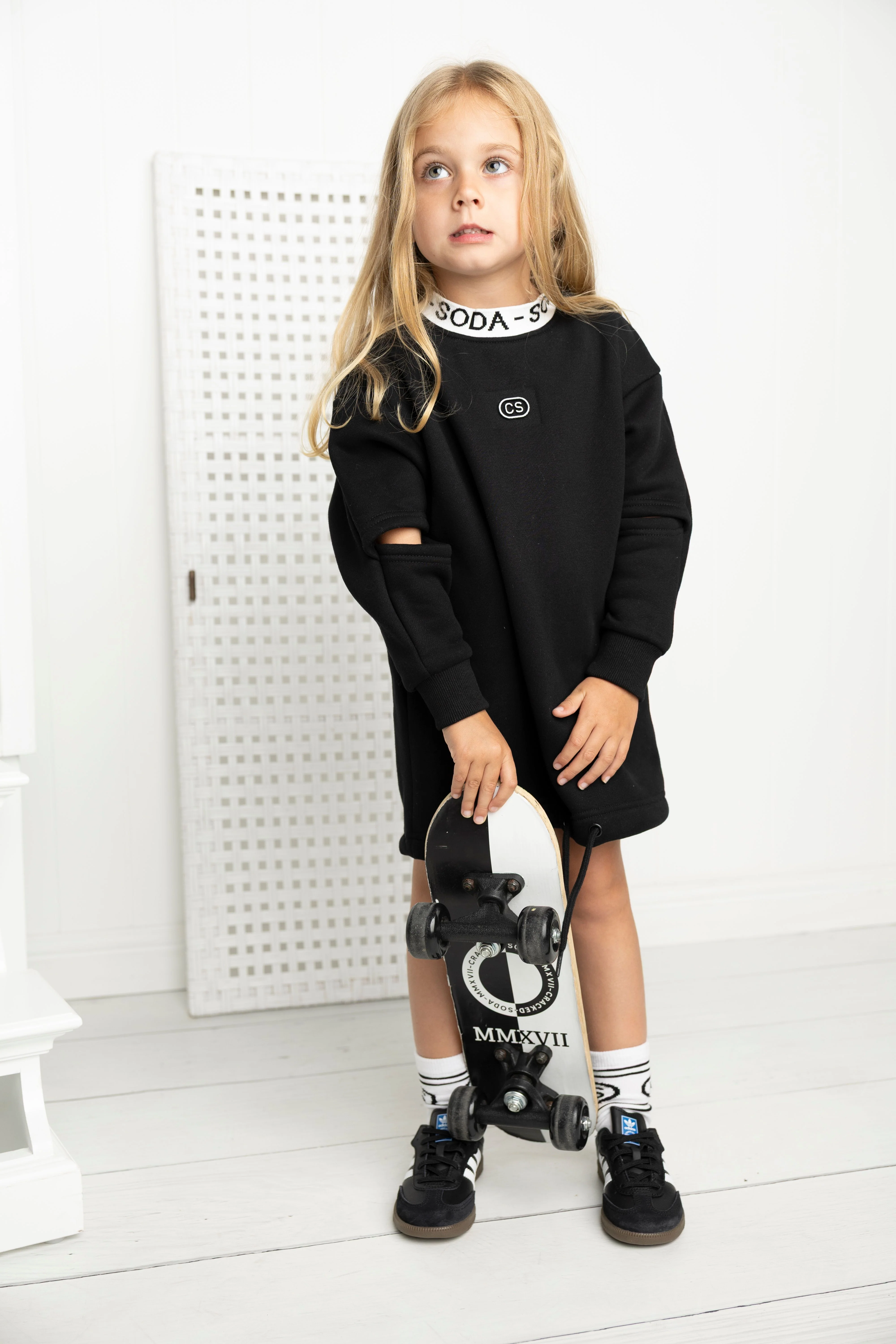 Scout Detailed Crew Dress - Black - Image 6