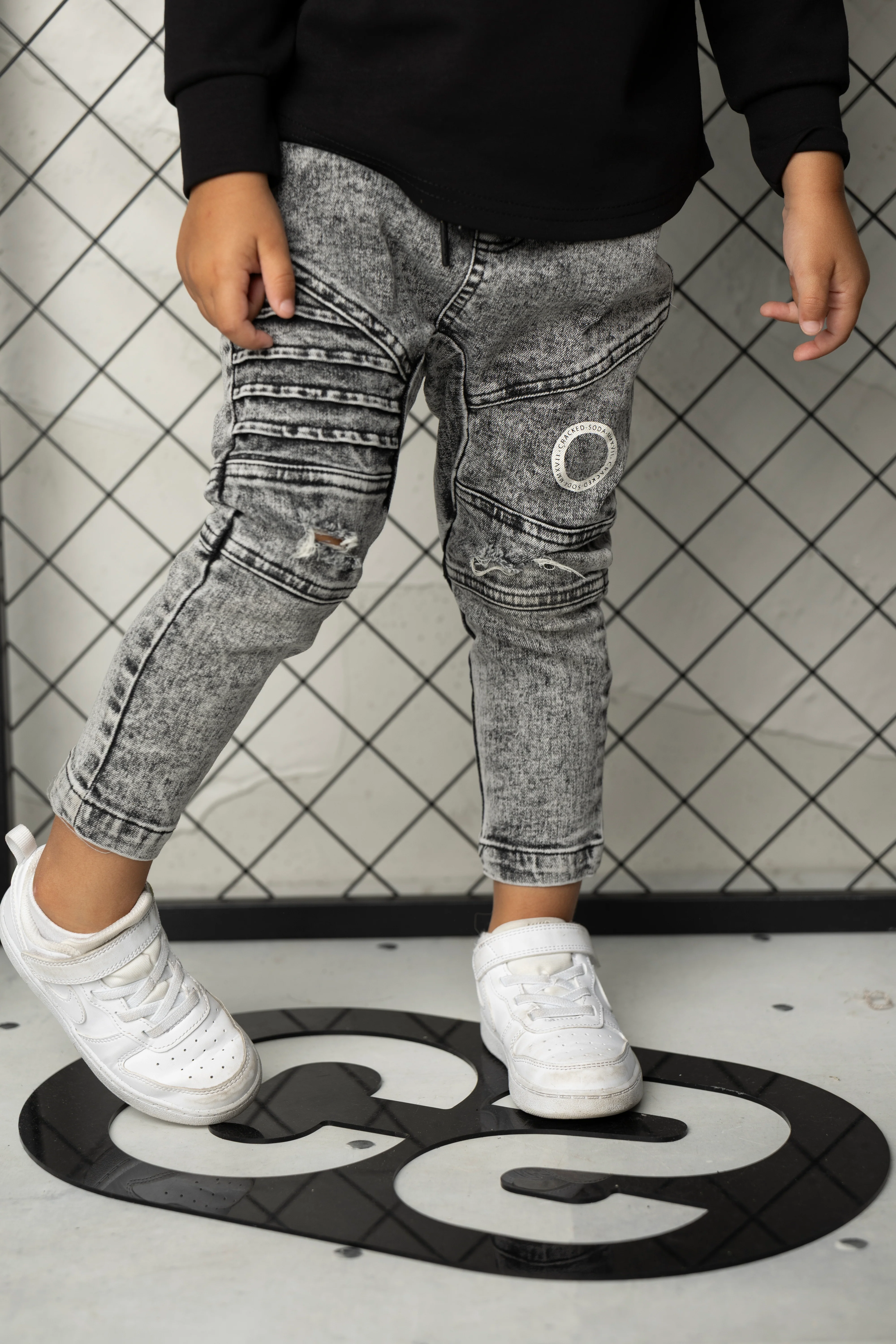 Taj Denim Jeans - Ash - Image 2