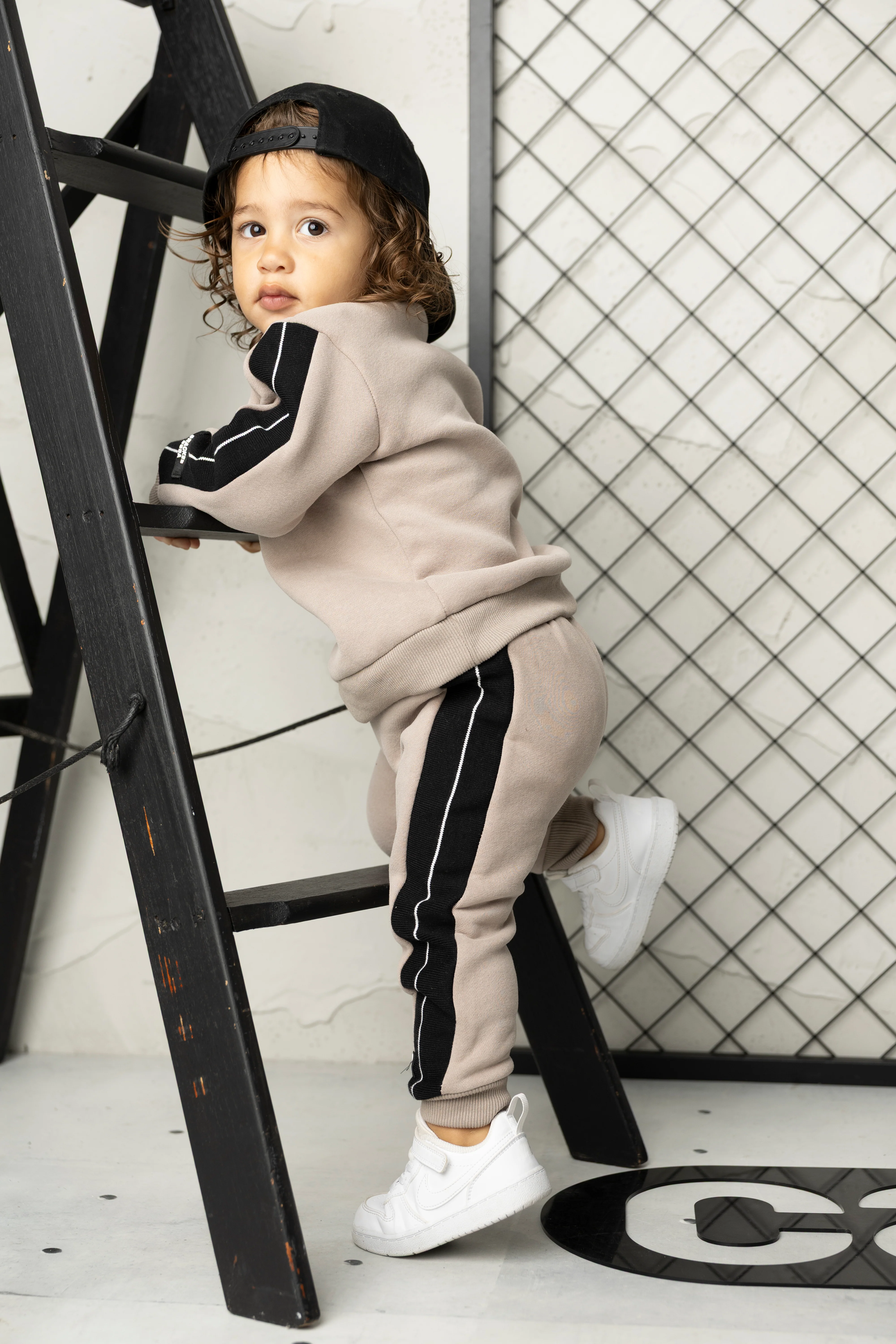 Theodore 2Pce Set - Truffle
