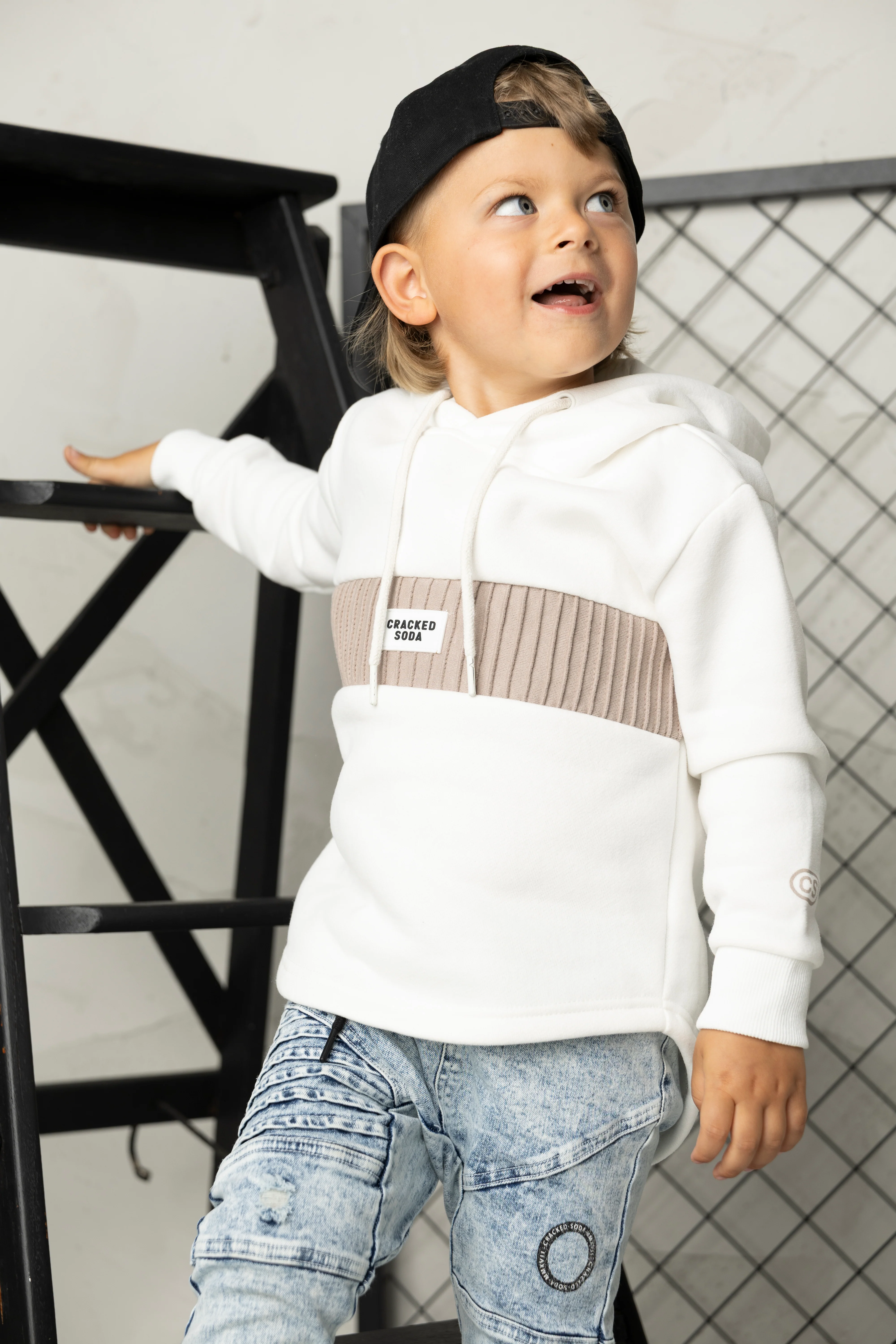 Theodore Detailed Hoodie - White - Image 3