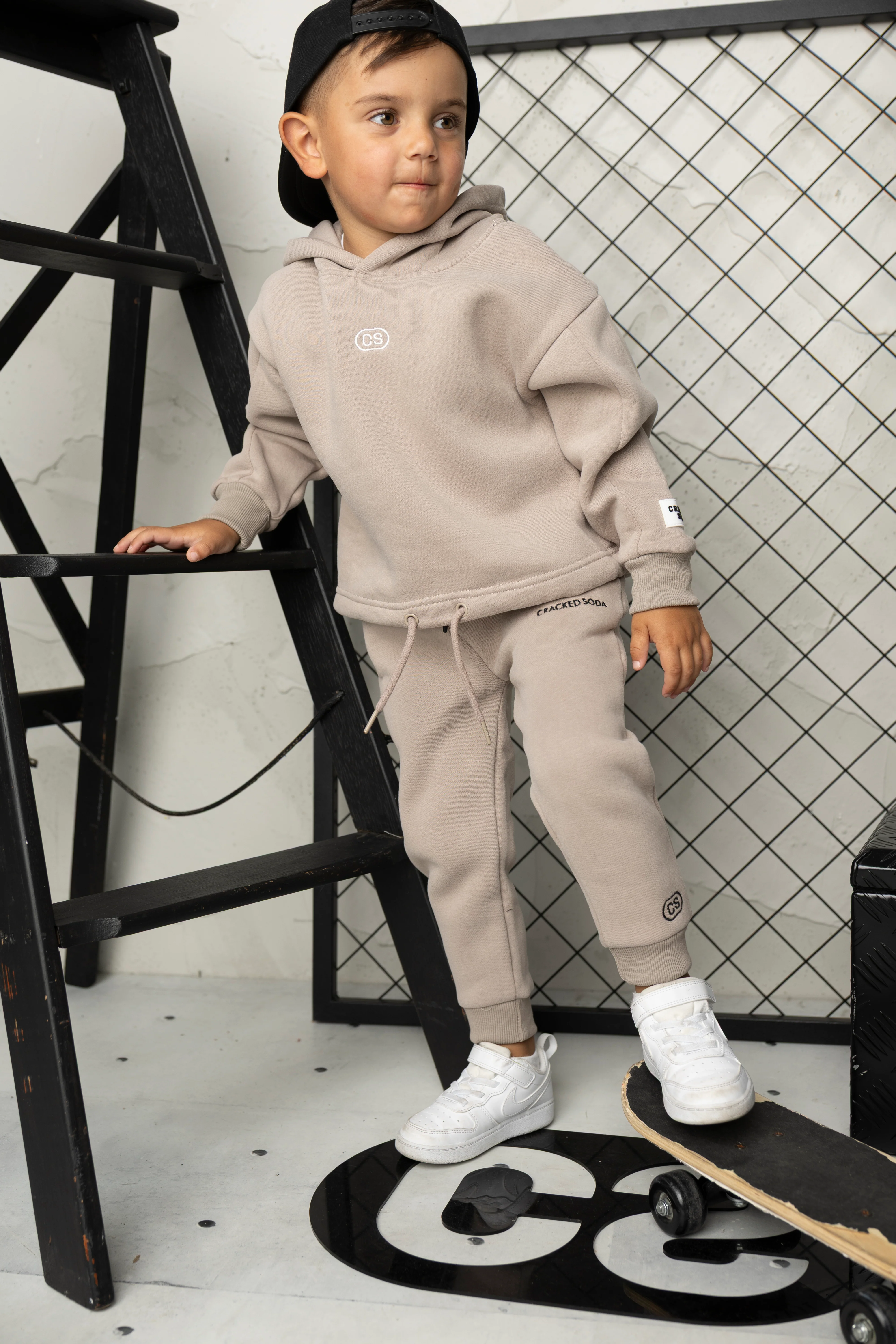 Theodore Oversized Hoodie - Truffle - Image 2