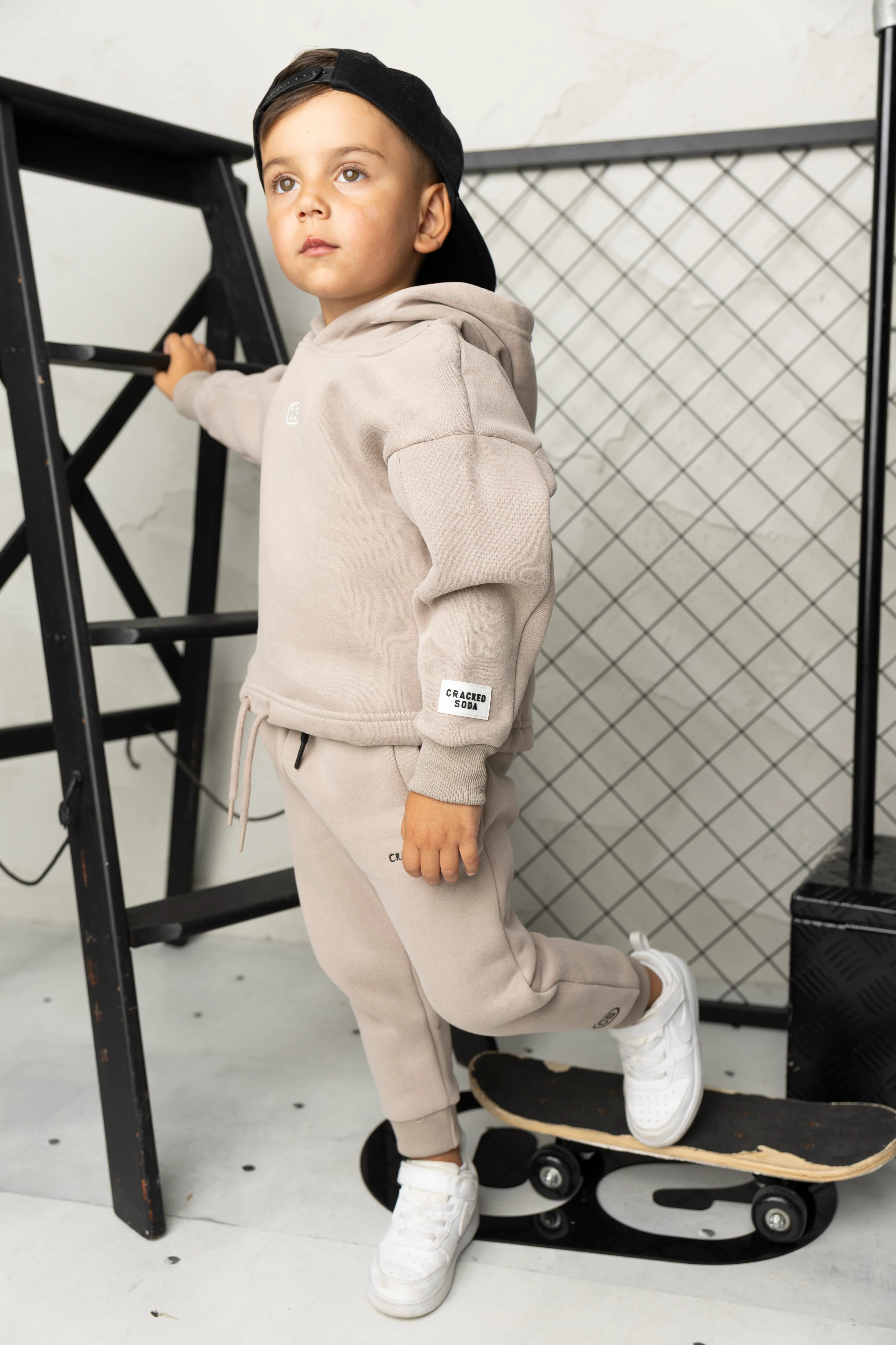 Theodore Oversized Hoodie - Truffle - Image 3