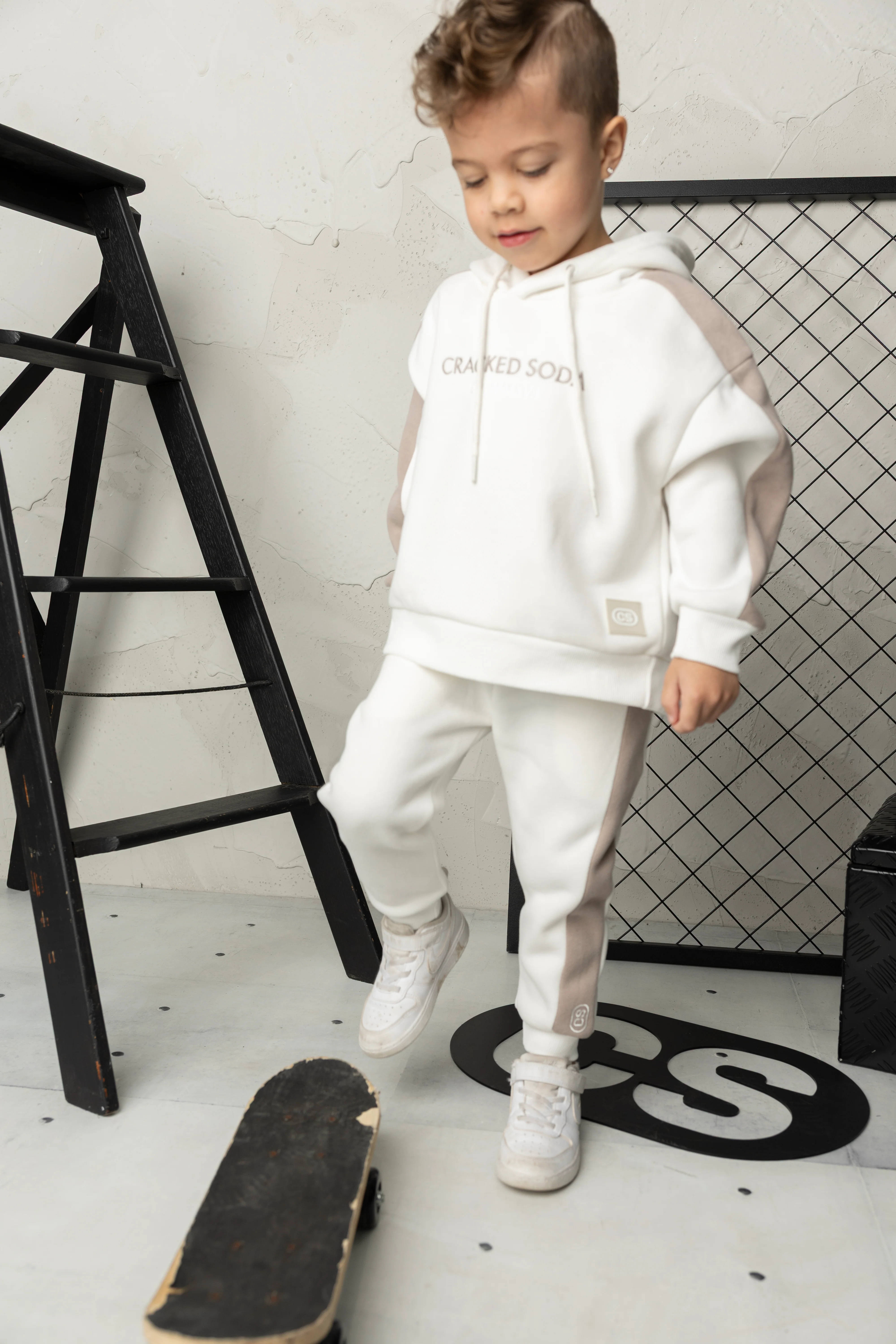 Theodore Strip Trackpant - White - Image 3