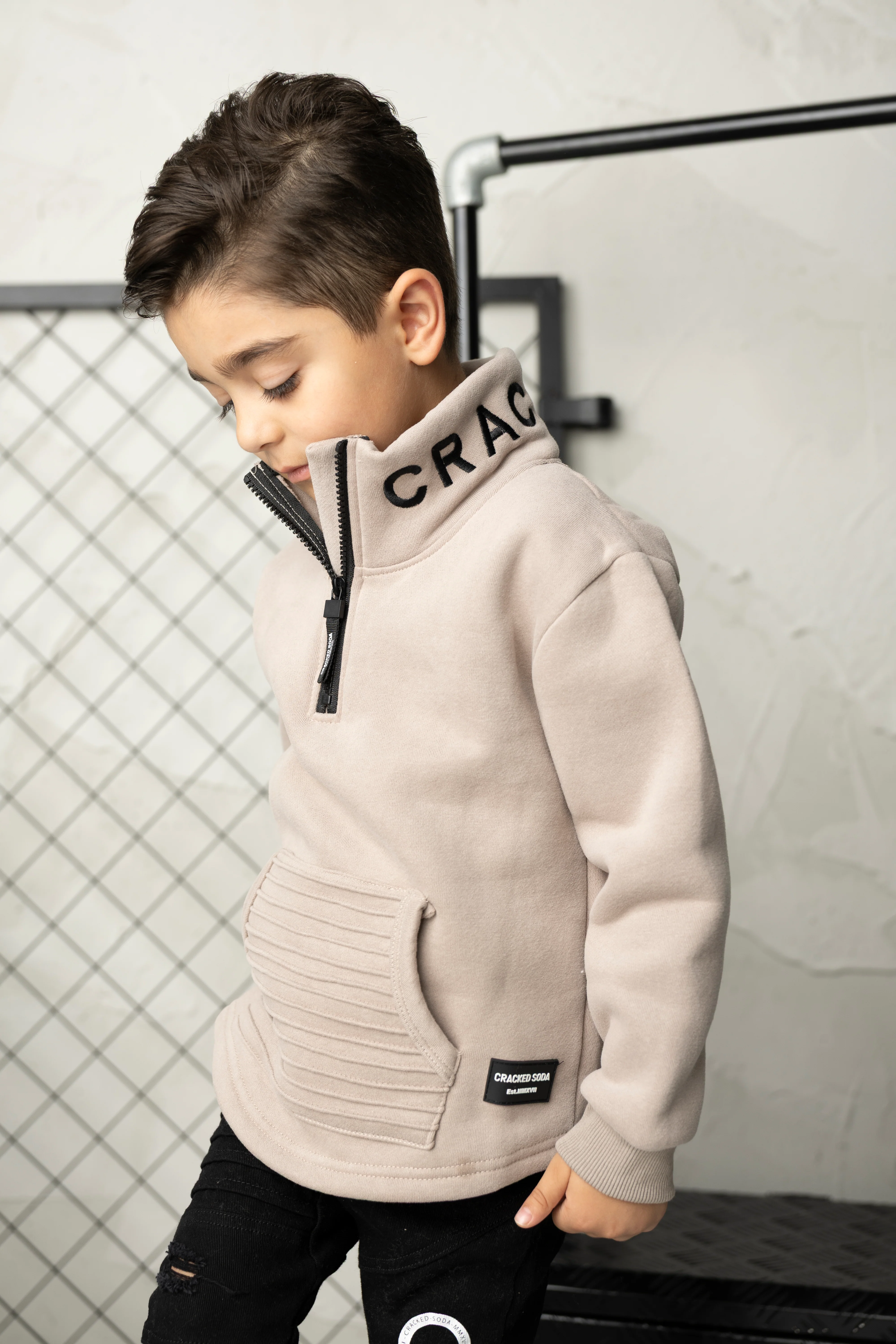 Theodore Zip Detailed Coller - Truffle - Image 2