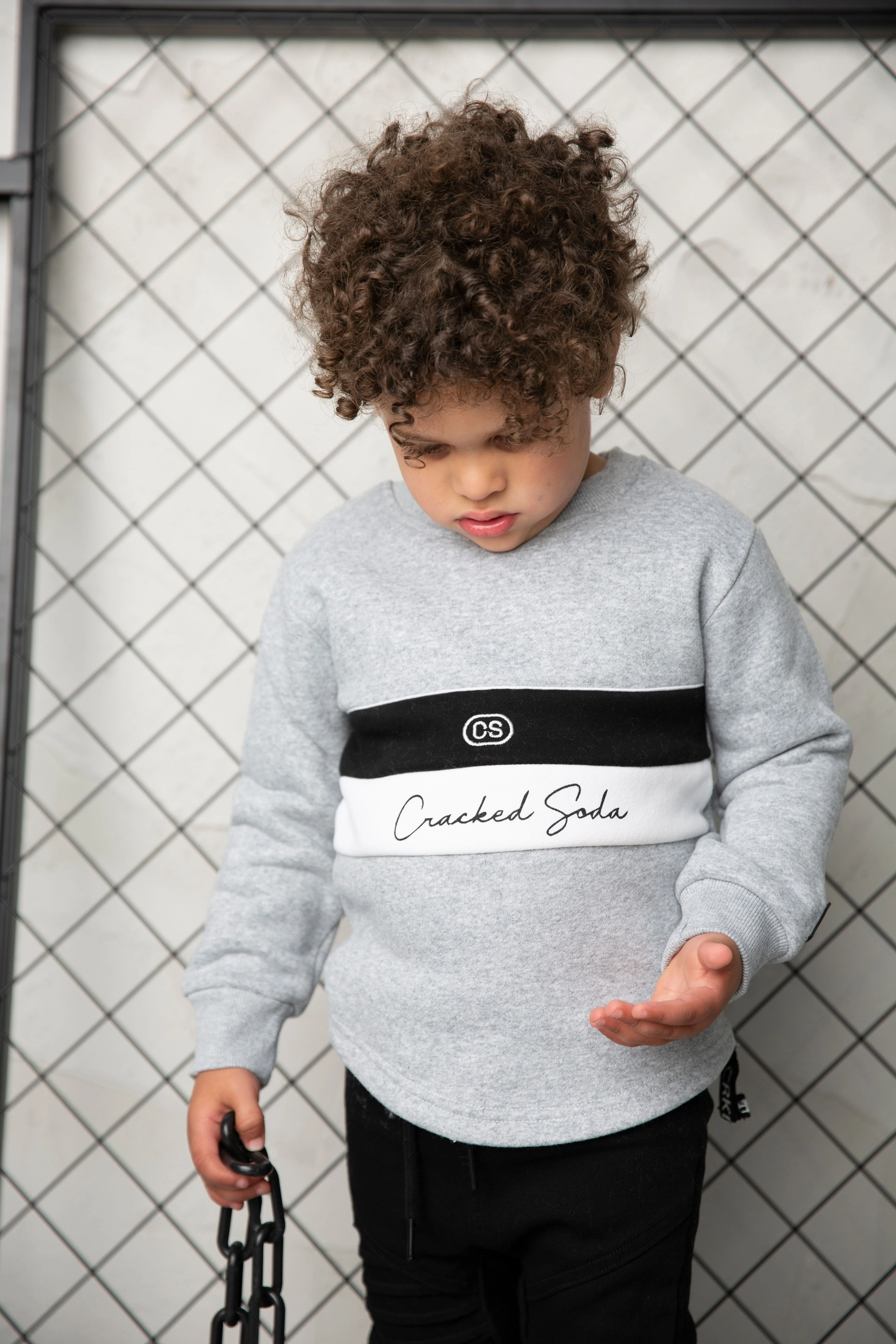 Tommy Crew - Grey - Image 4