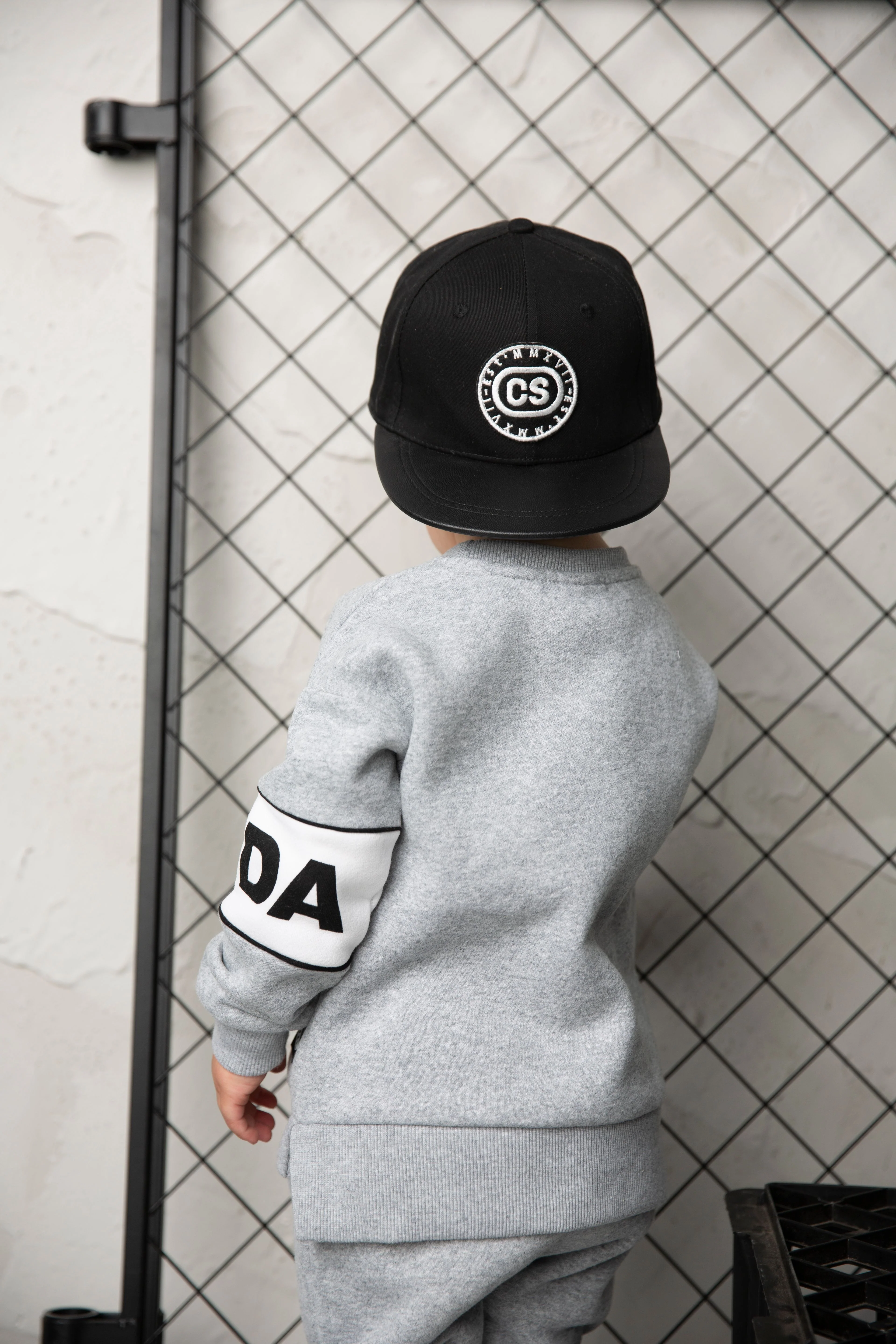 Tommy Detailed Set - Grey - Image 3